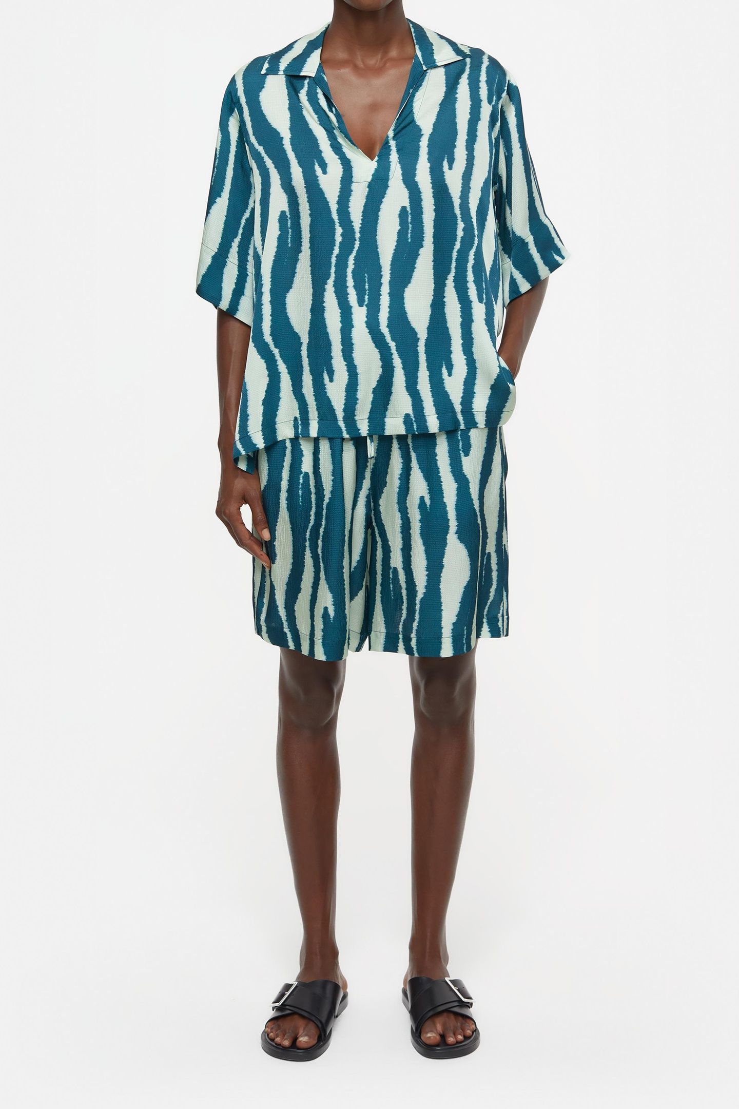 SHORT SLEEVE TUNIC SHIRTS & BLOUSES MIDNIGHT LAKE 2