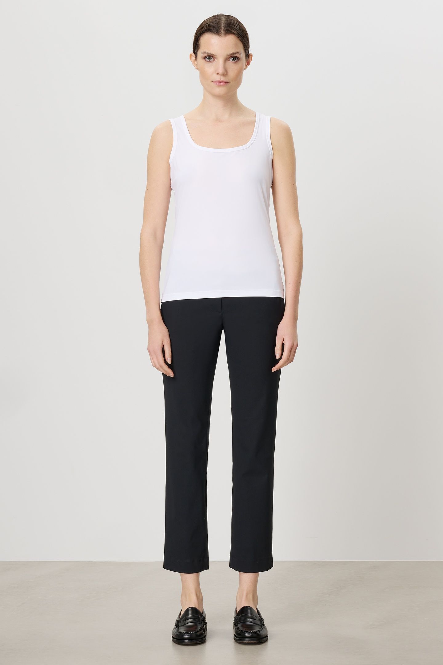 NEW TANK TOP WHITE 3