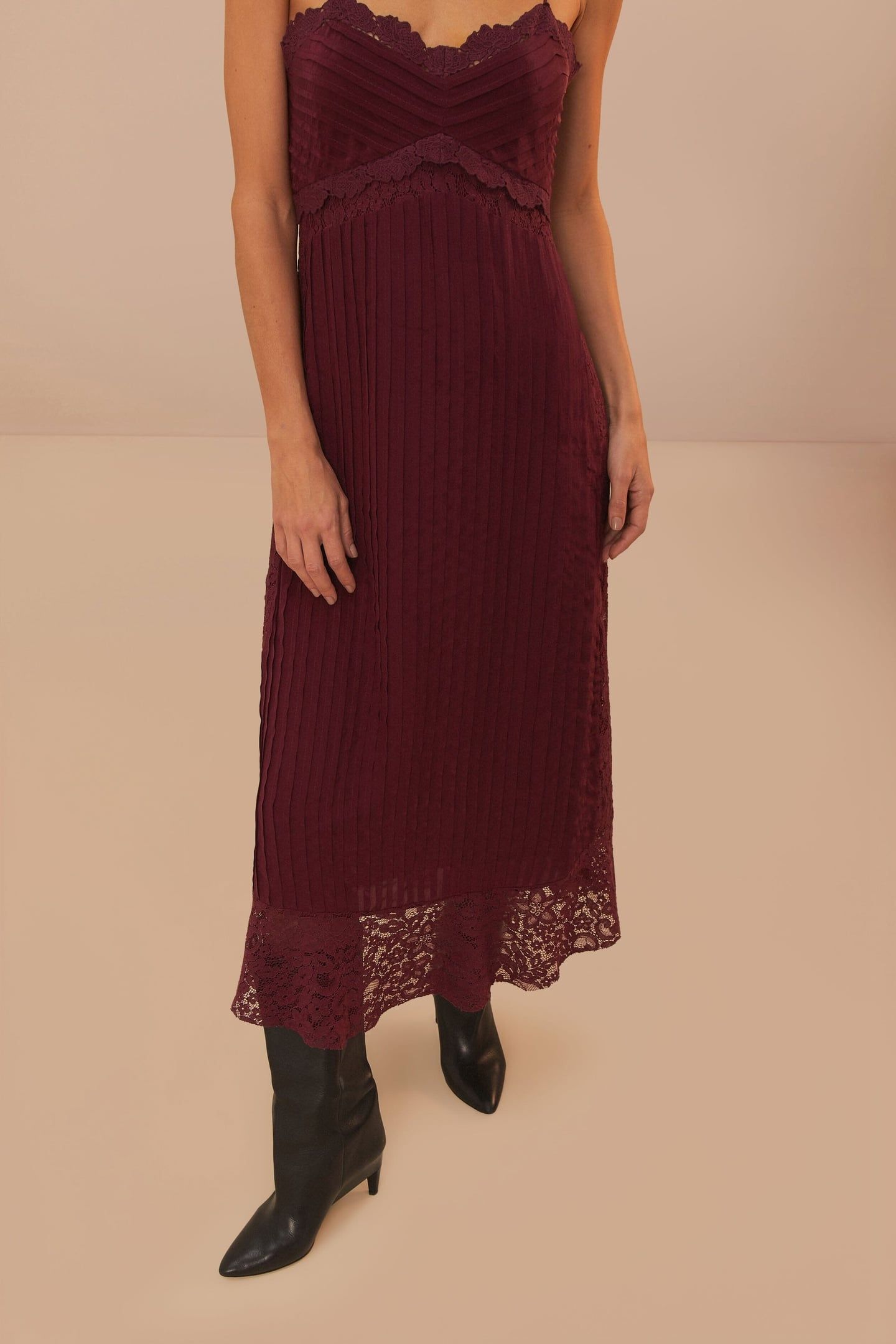 PURPLE LACE SLEEVELESS MIDI DRESS 3