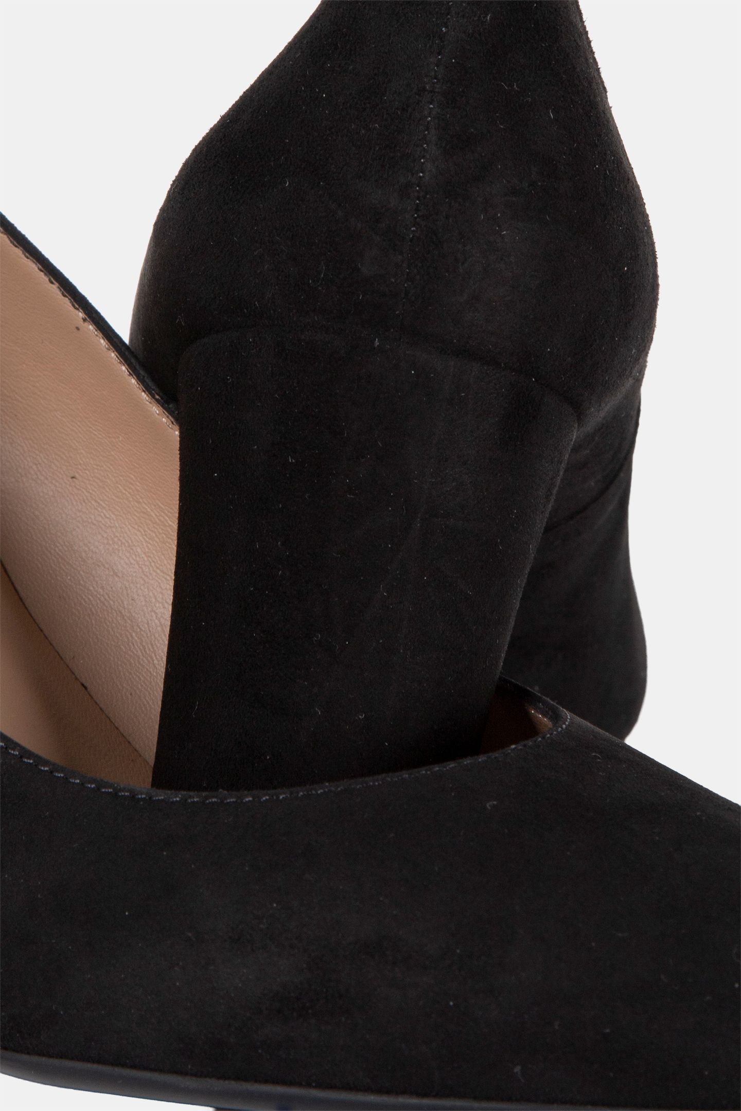 WINOLA BLACK 4