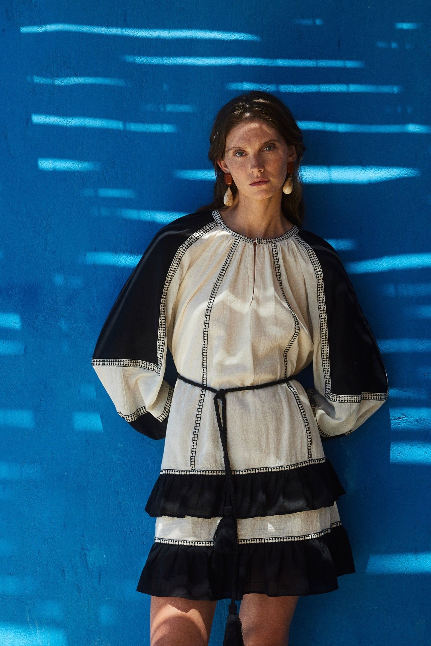 EMPHASIS SHORT DRESS GAZE WITH BELT OFFWHITE 1