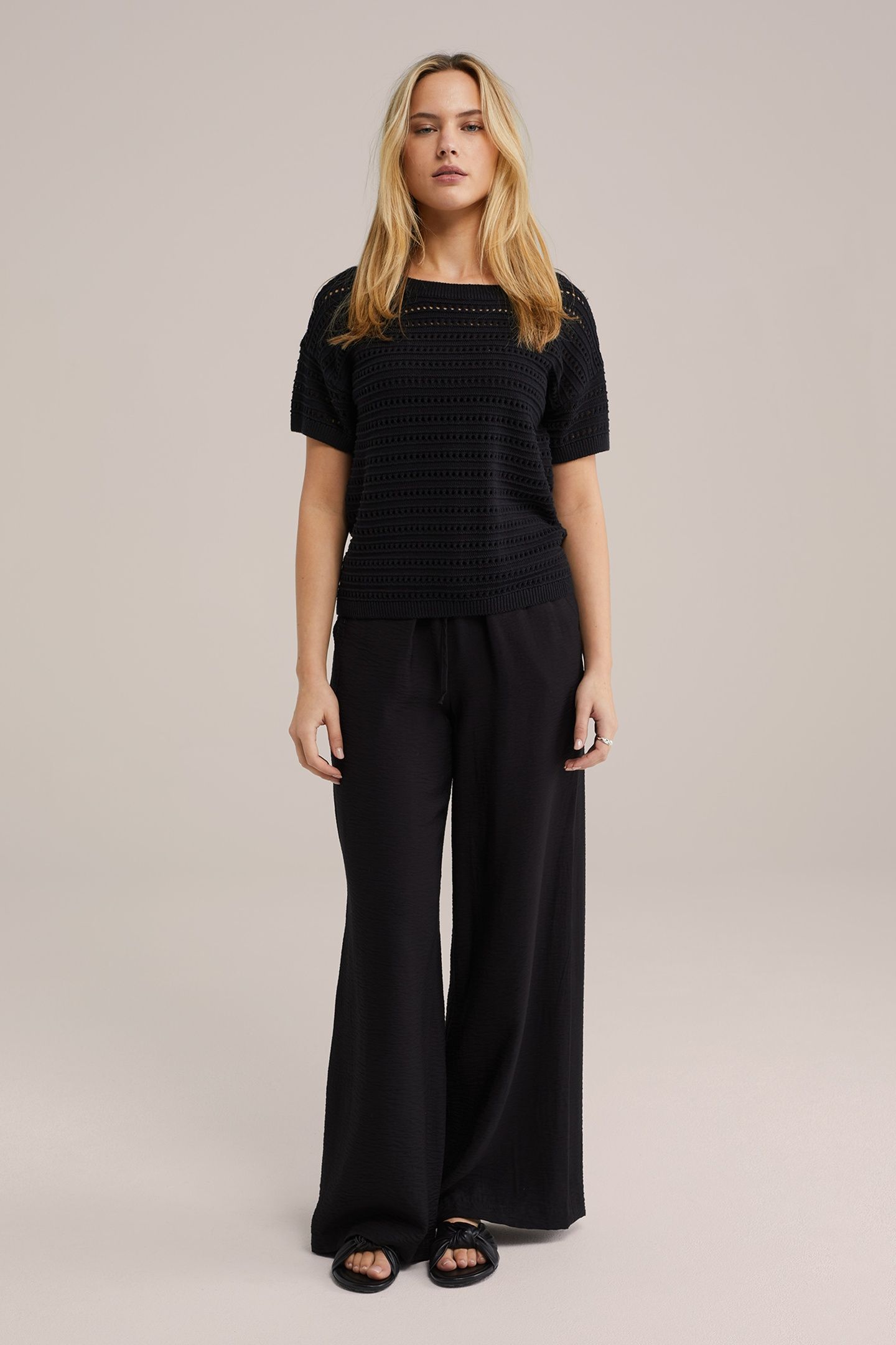 KNITTED PULLOVER BLACK 8