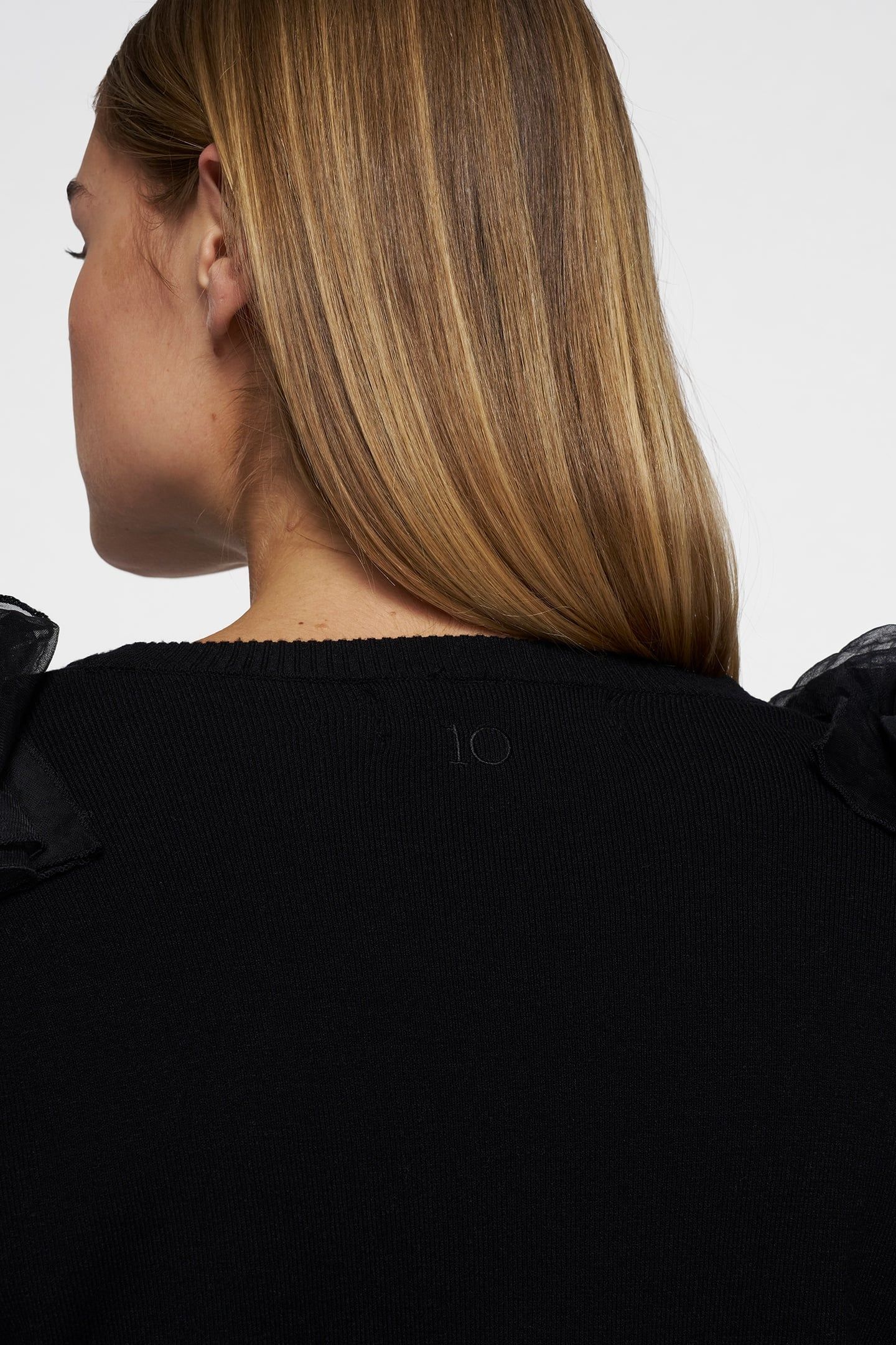 DRAMATIC KNIT SWEATER BLACK 4