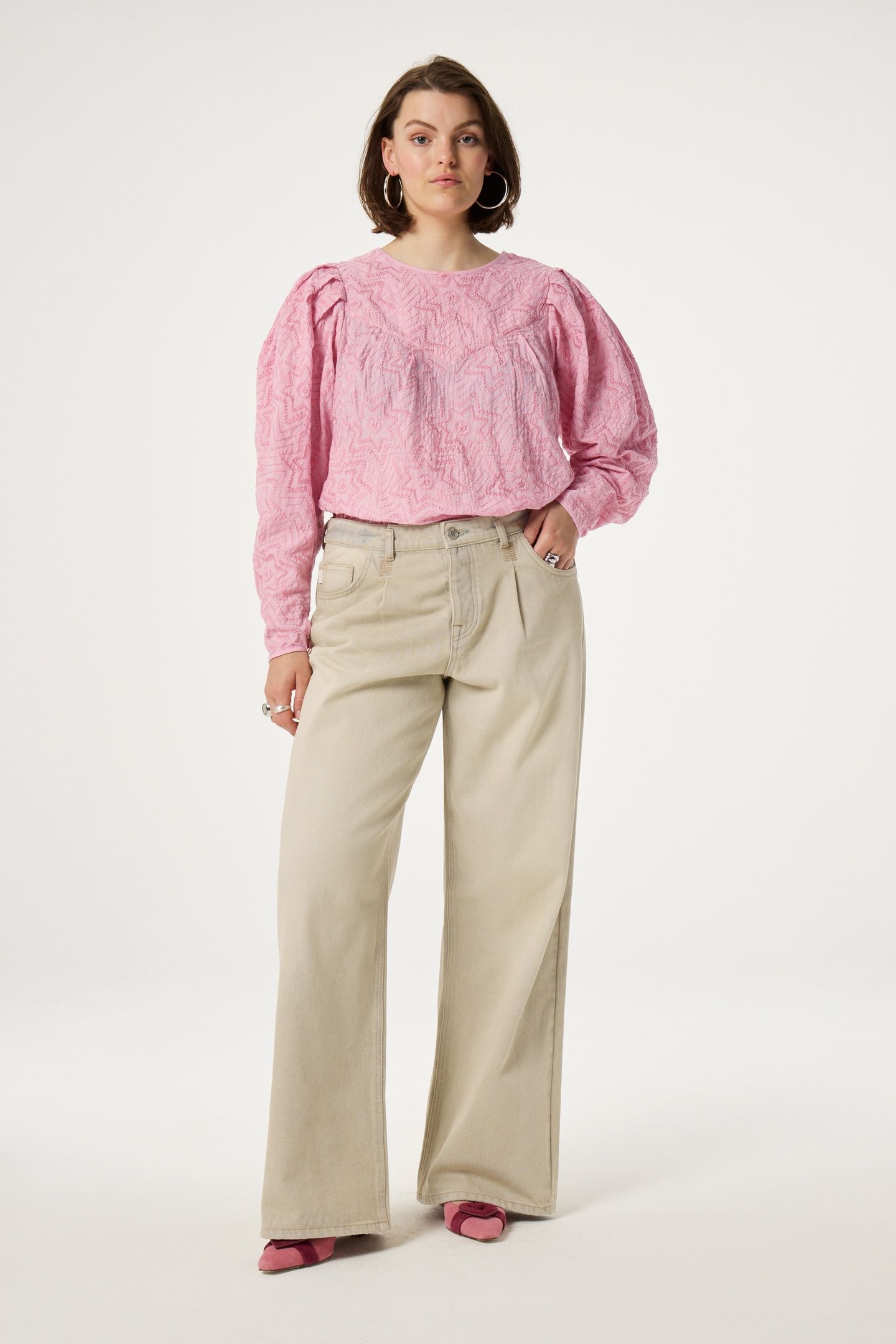 MYA TOP ALLOVER EMBRO CAMEO PINK 2