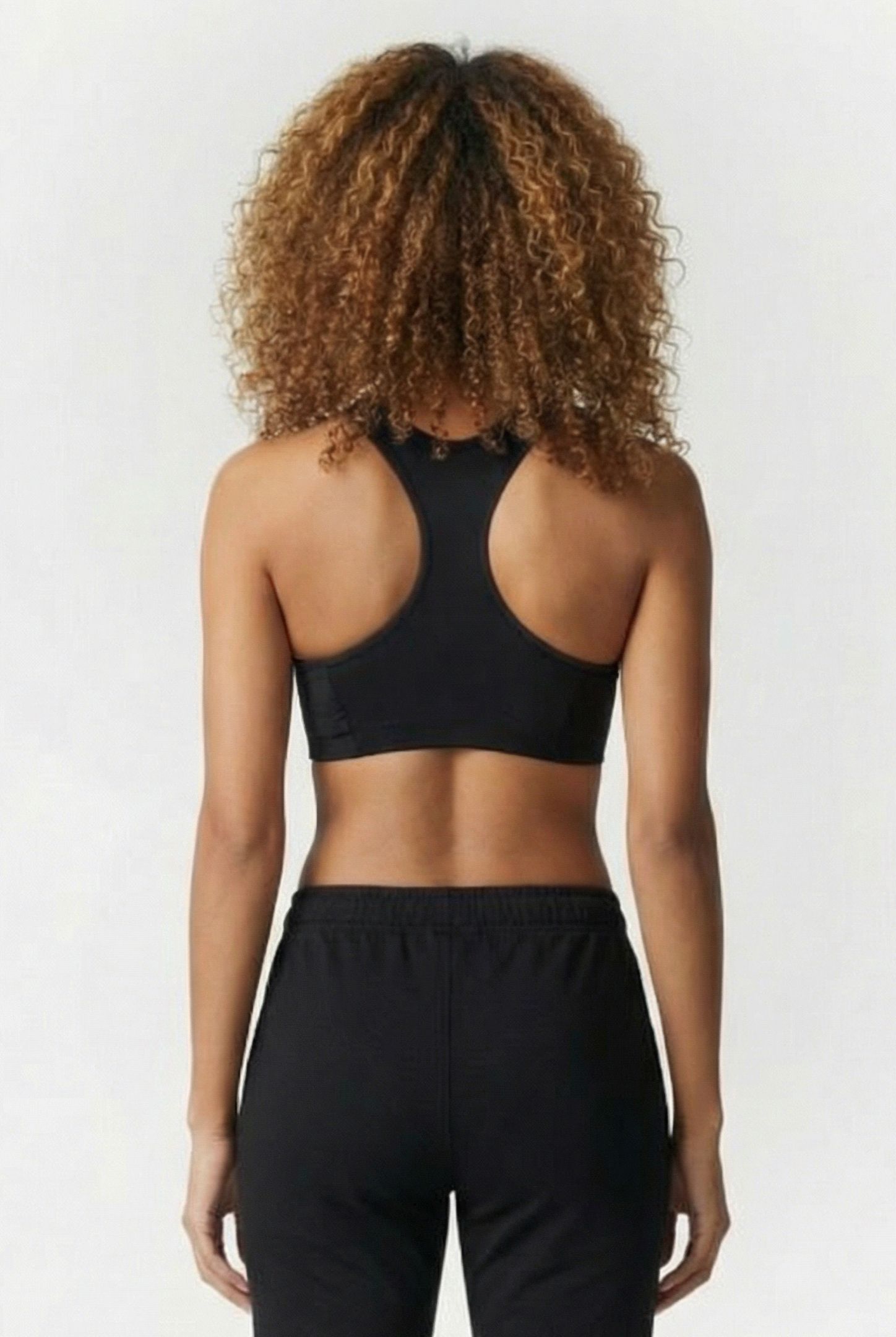 LAURETAS BLACK 2