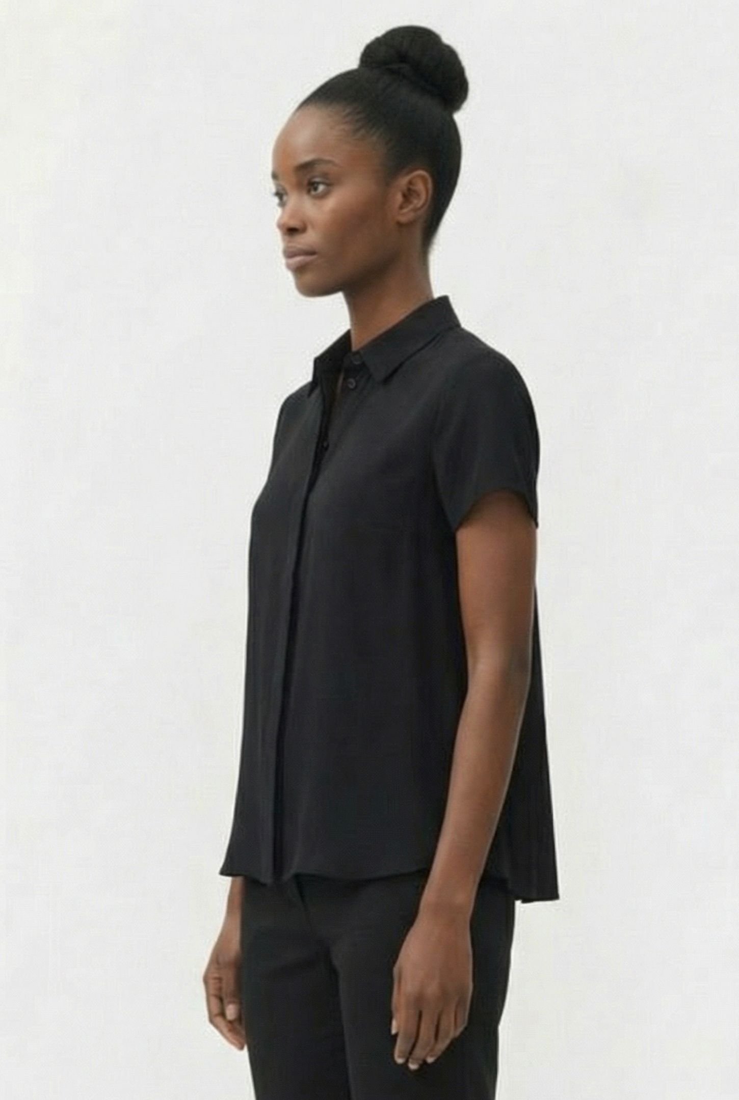 CLASSIC CREPE LIGHT SS SHIRT BLACK 3