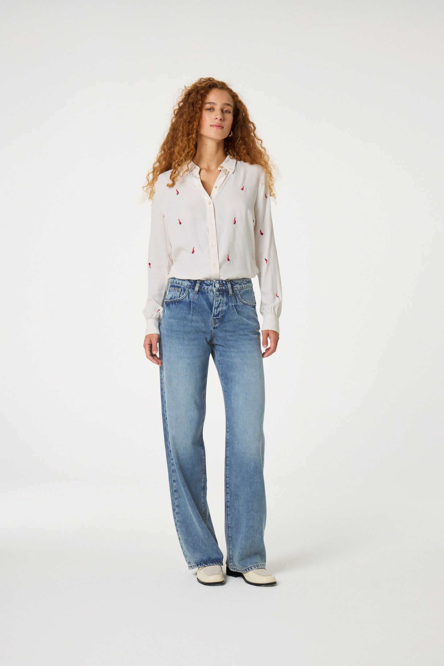 LOT EMBRO BLOUSE COSY WHITE 1