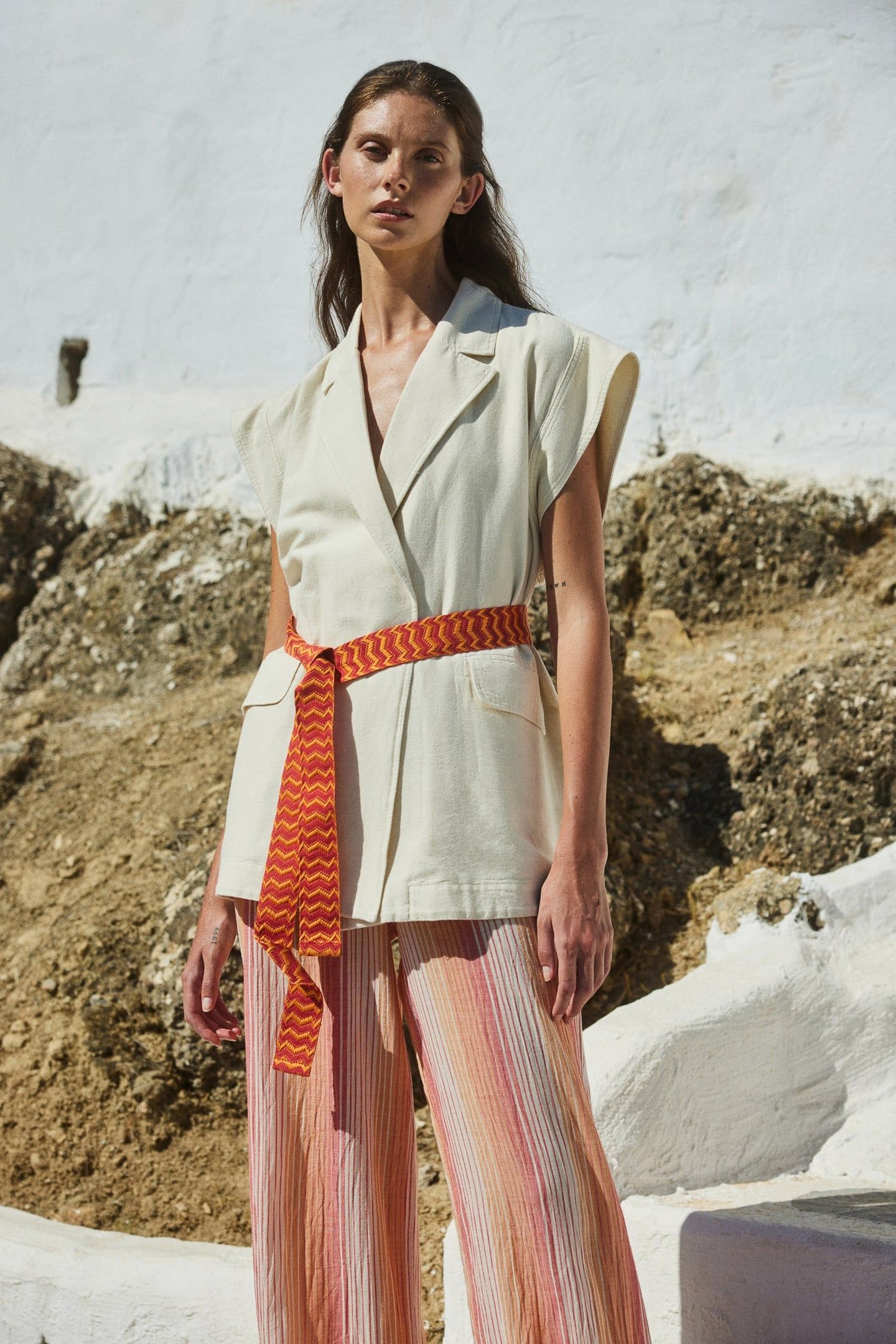 LAUGH VEST JACKET JACQUARD WITH BELT RED ORANGE 1