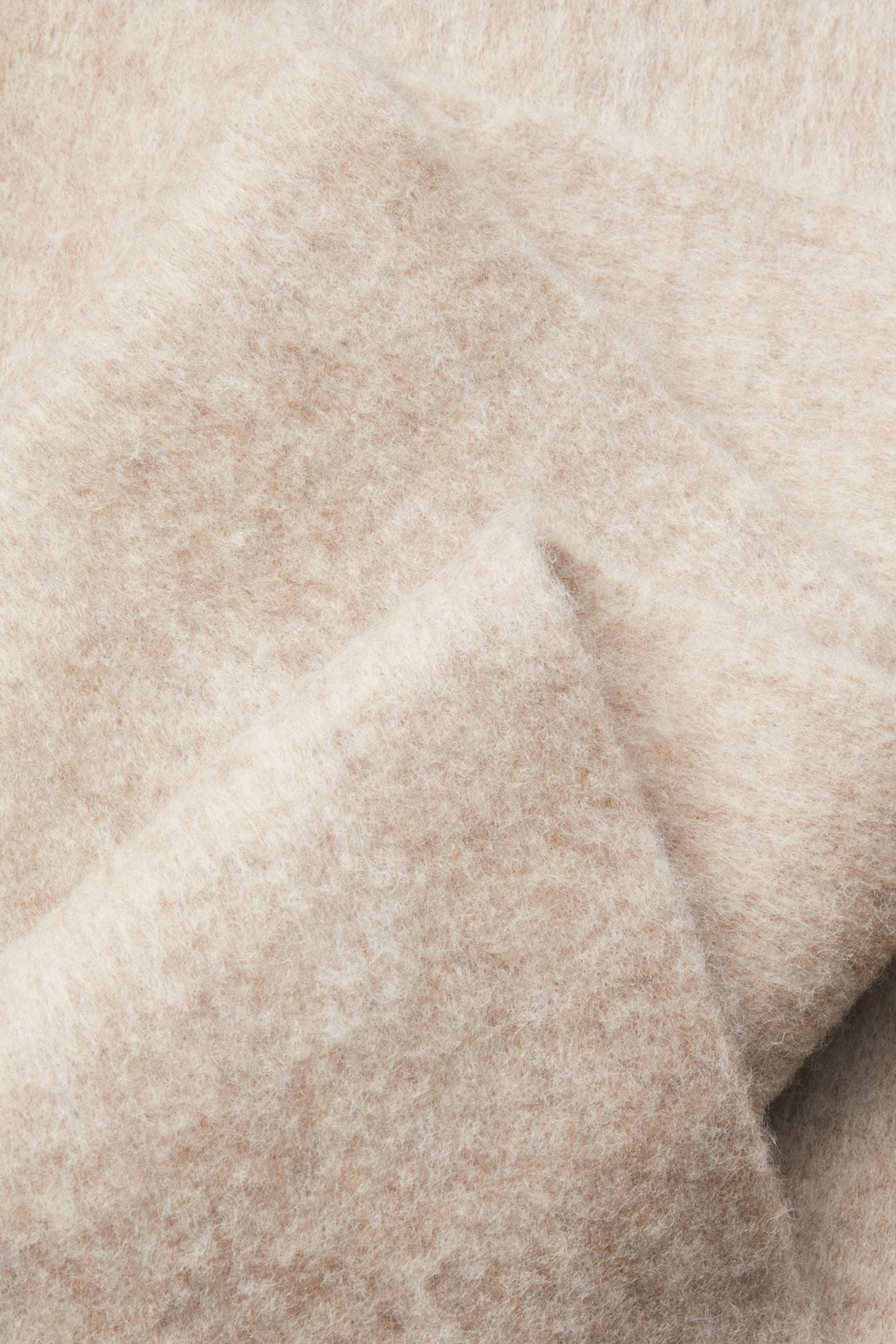 EMBLEM BRUSHED SCARF CHATEAU GRAY 4