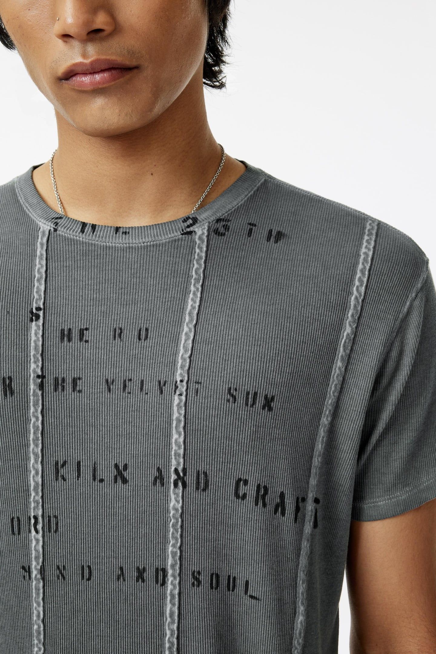 SS CLEAN CREW 2X1 RIB TEE - STENCIL TEE DRIED SAGE 3