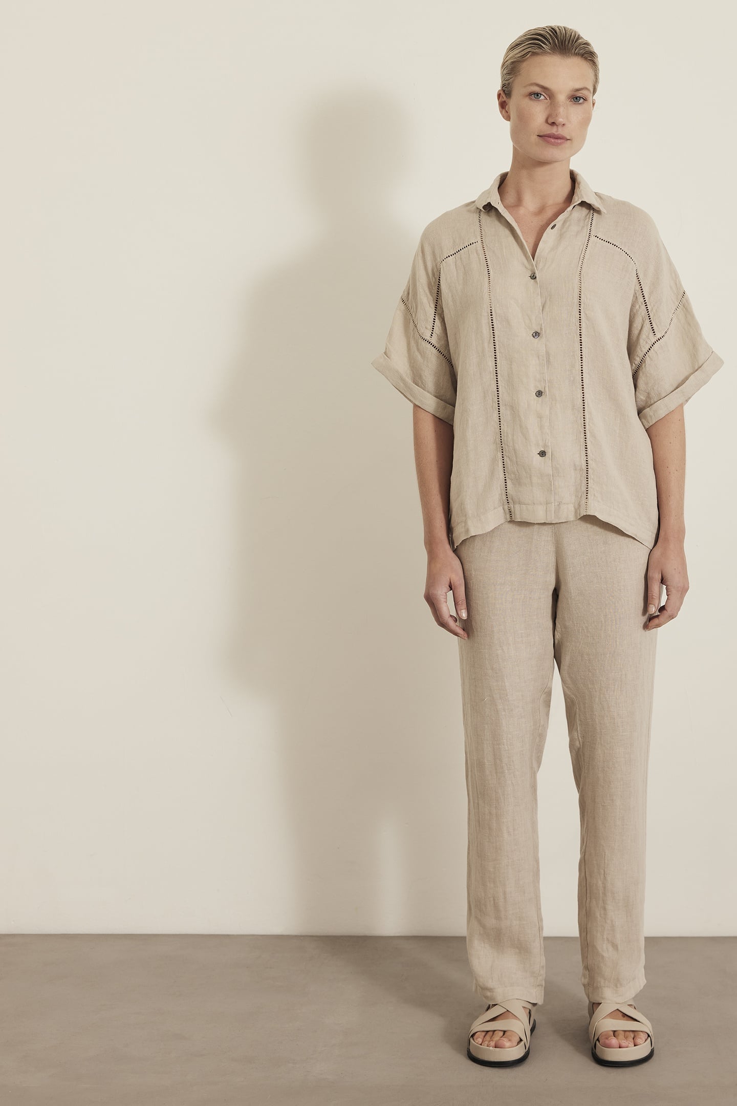 KATE BLOUSE SAND 3