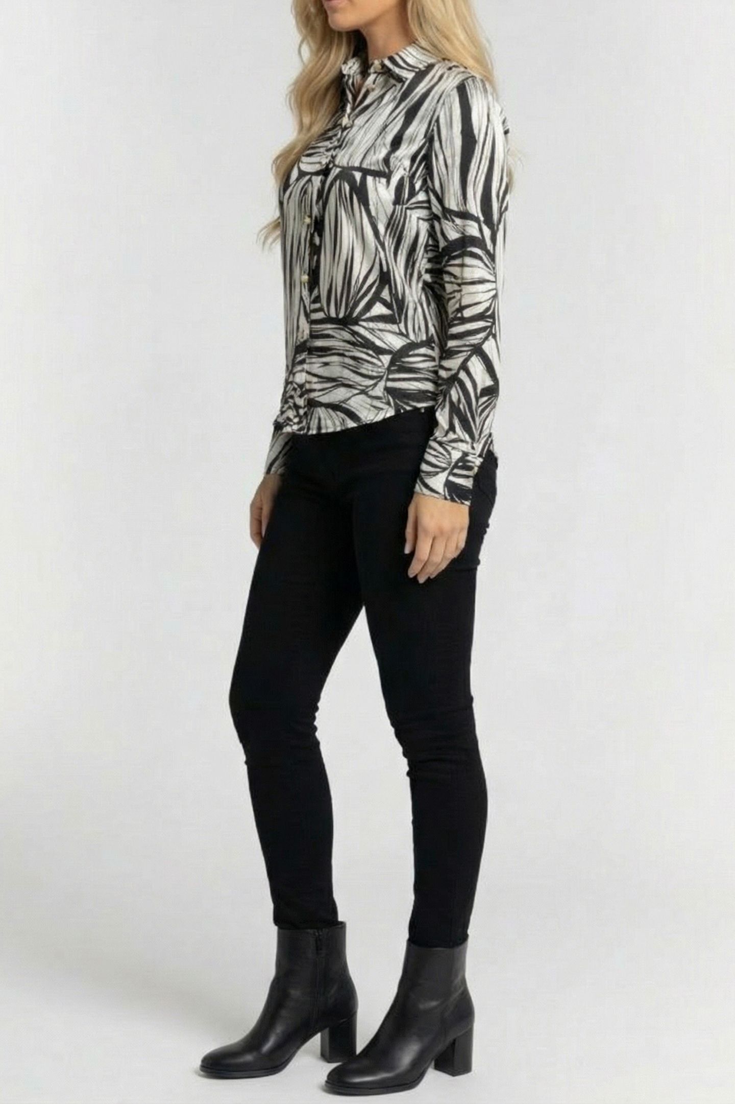 MARCIANO BY GUESS MELISSA PRINTED SHIR ABSTRACT LEAVES PRIN 3
