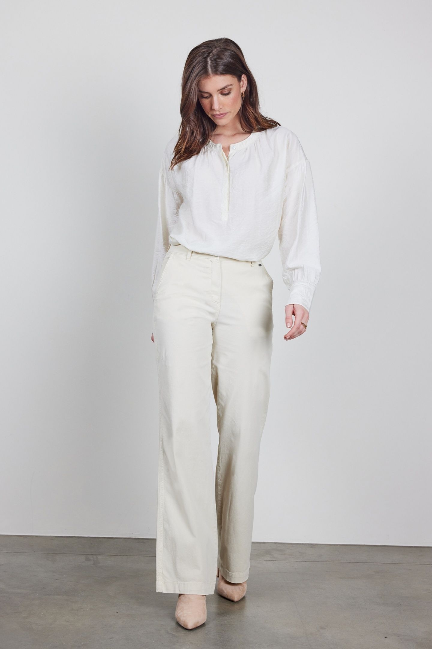 WIDE LEG PANTS ROYCE IN LIGHT SILVER 3