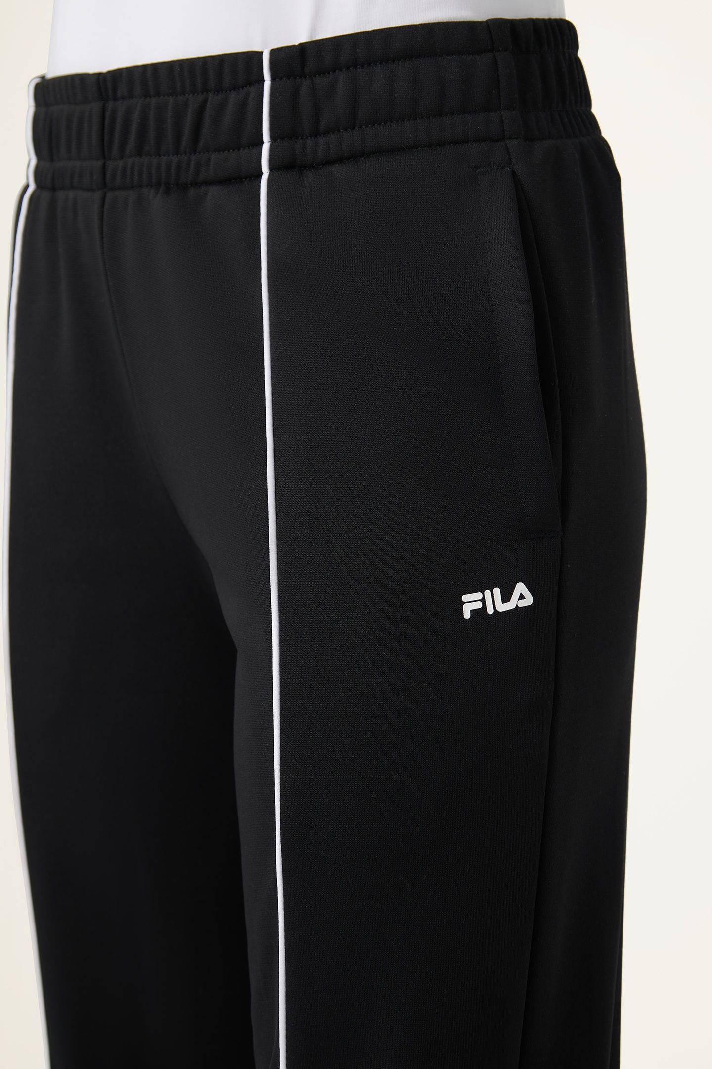 RIVOLI WIDE TRACK PANTS BLACK 6