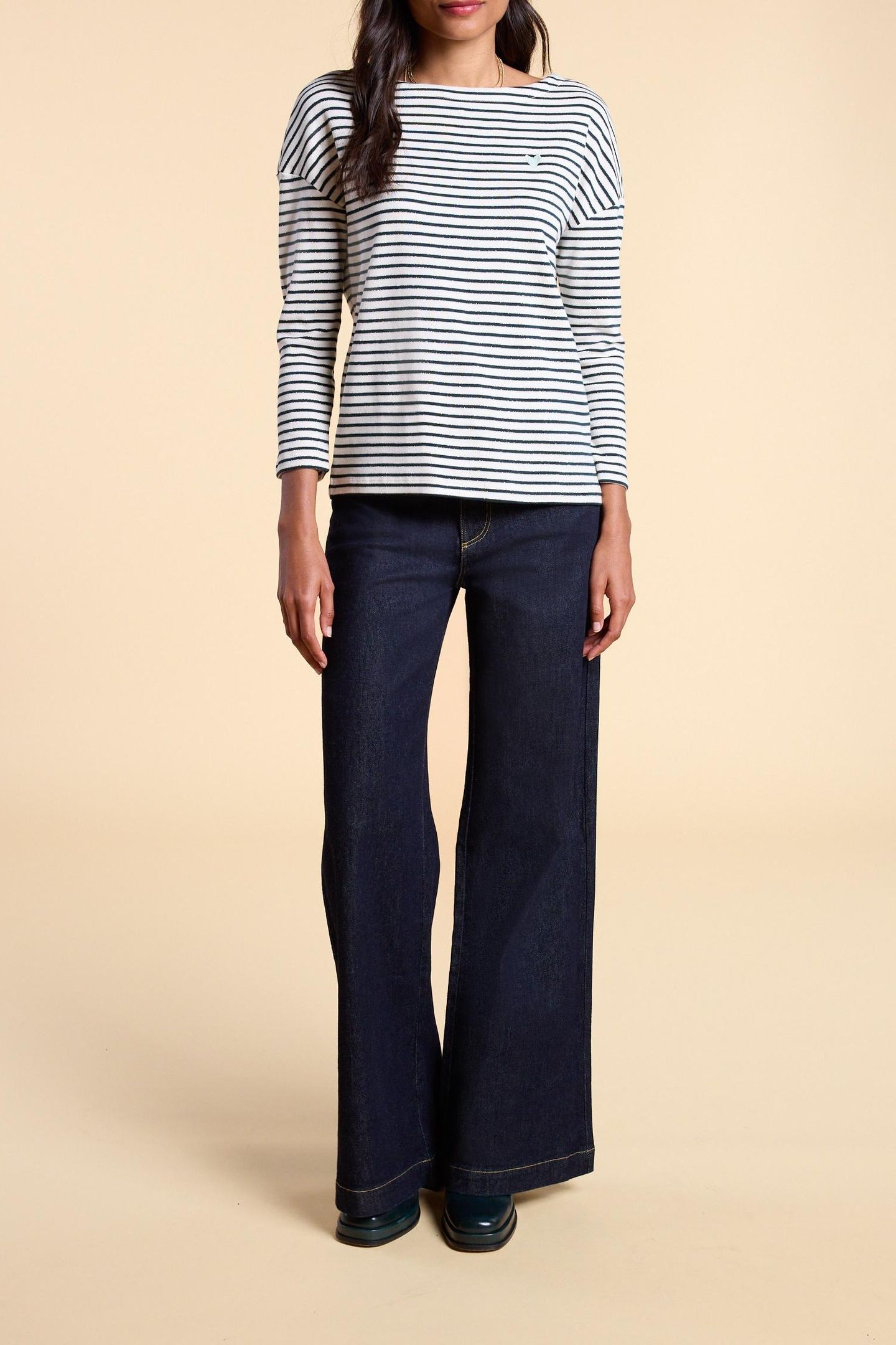ECRU, NAVY, GOLD STRIPED T-SHIRT, EMBROIDERED HEART ECRU 2
