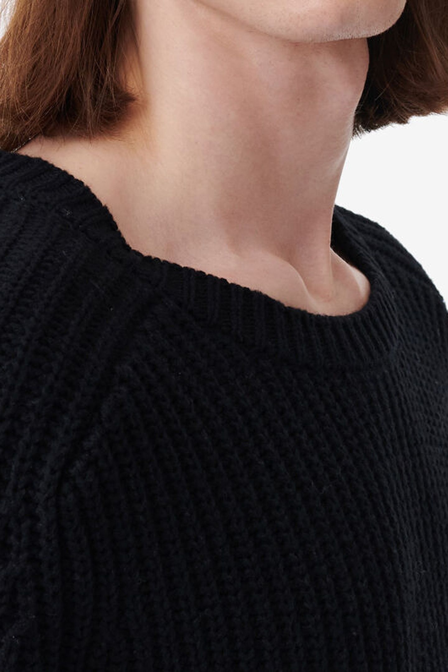 ADEQUE PULLOVER BLACK 5
