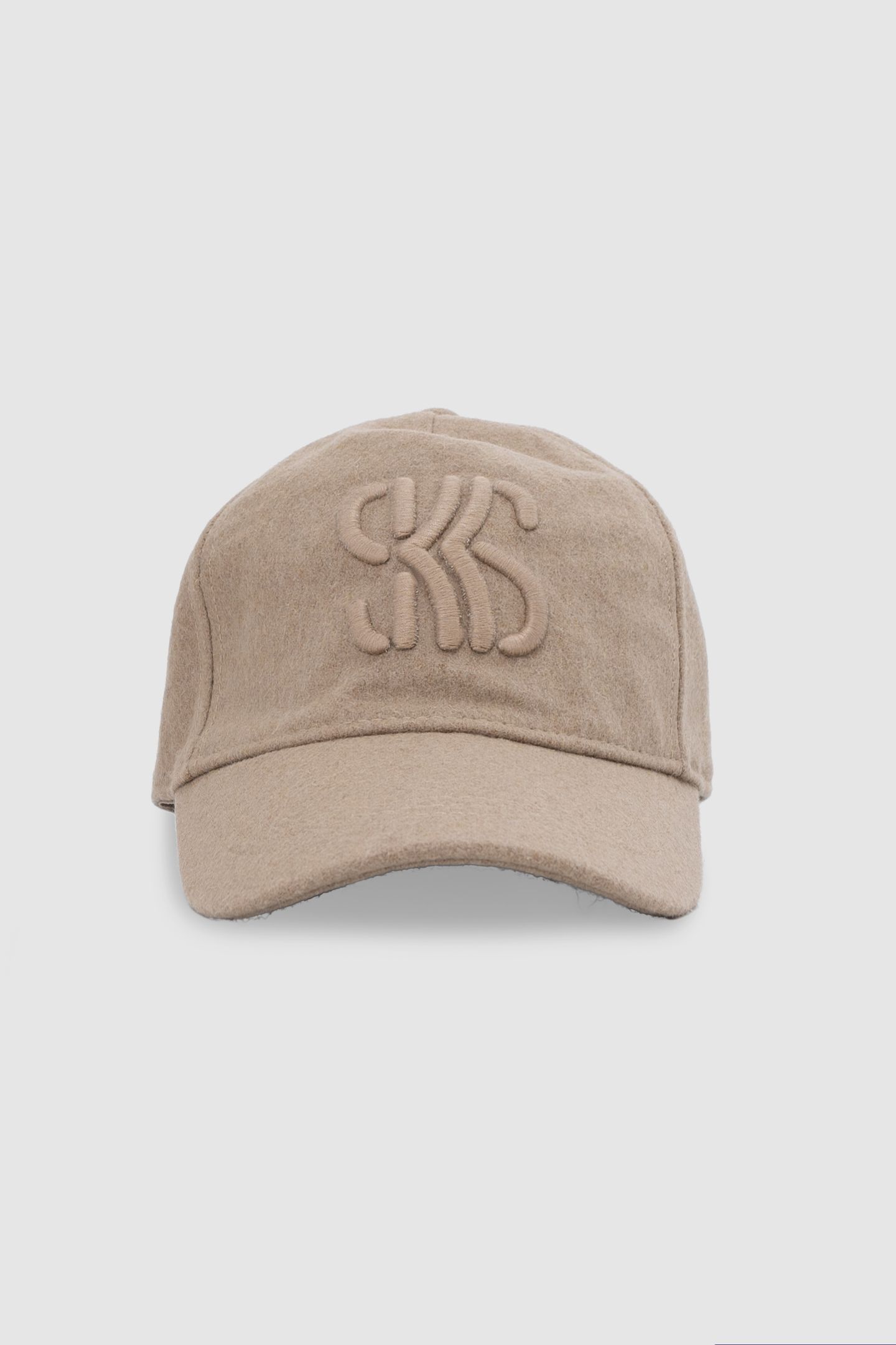 BEIGE CAP WITH MONOGRAM EMBROIDERY, GIRL 2