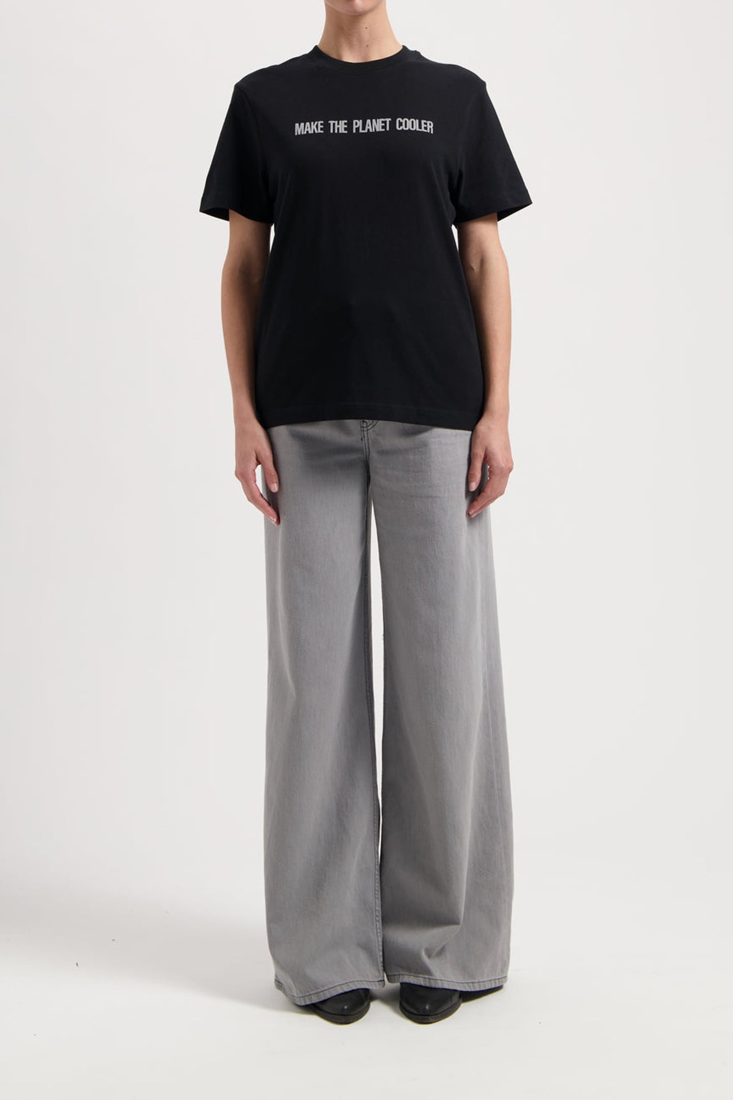ROBIN TEE BLACK 1