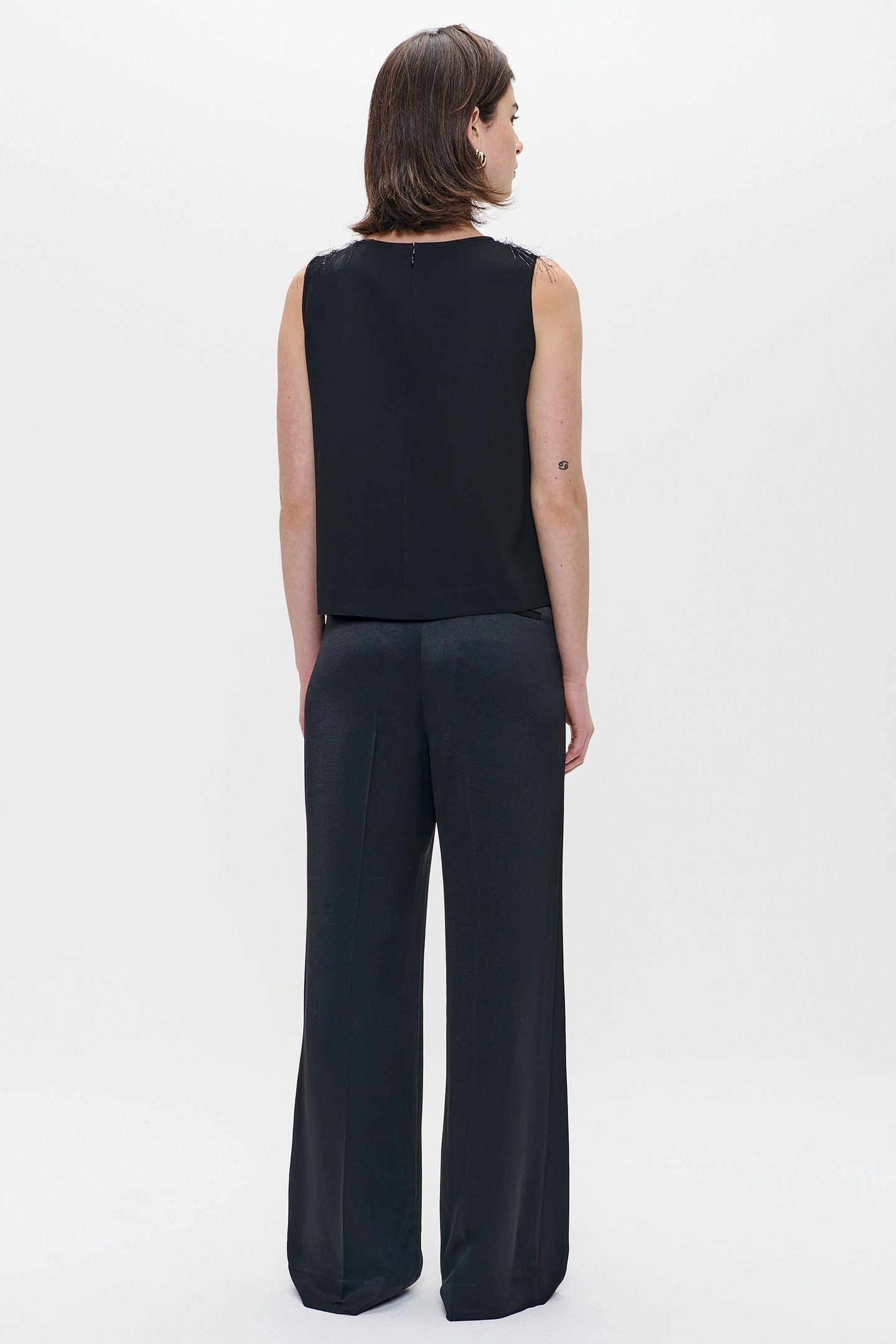 LUREX SLEEVELESS TOP BLACK 4