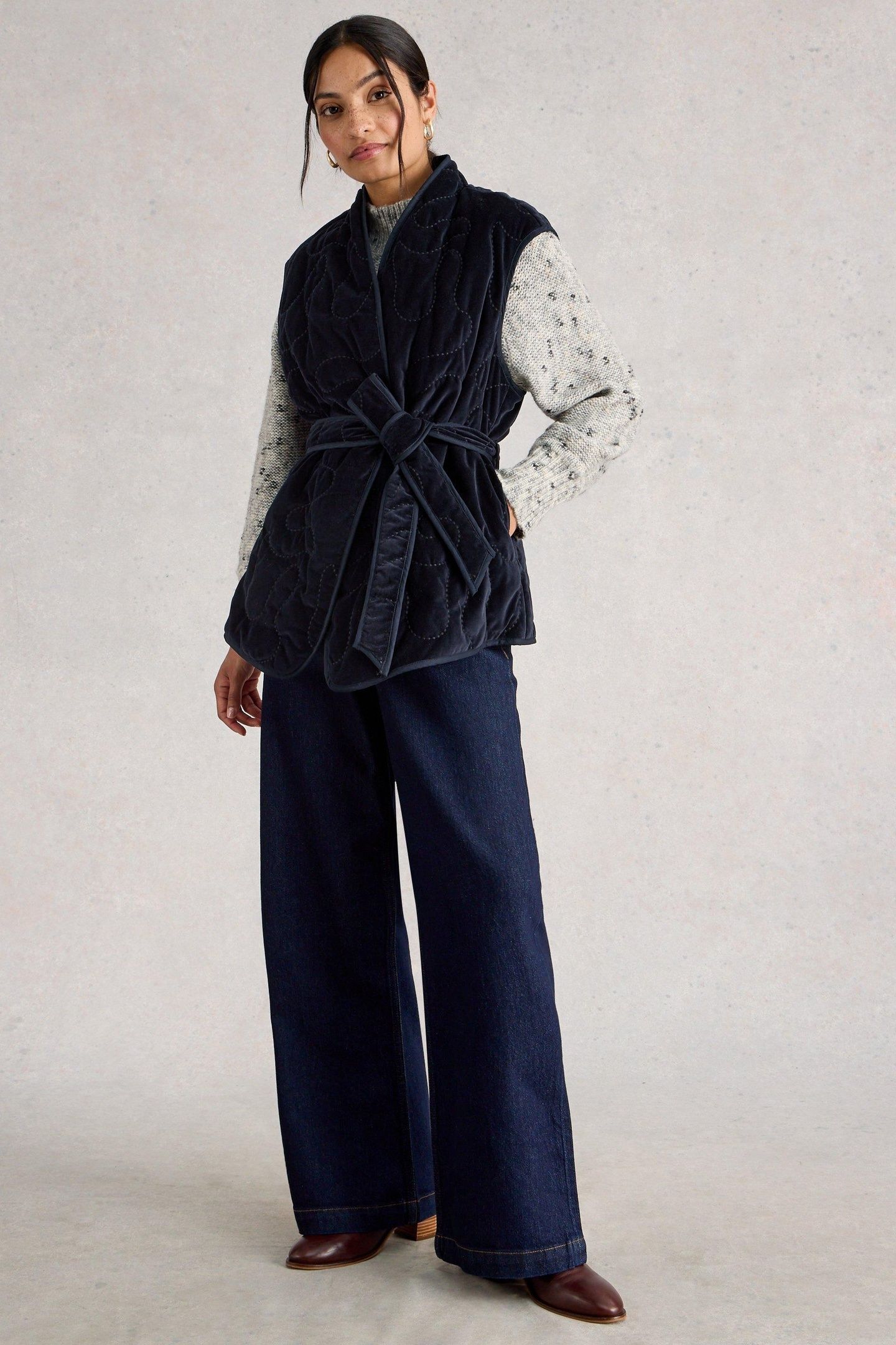 GIGI VELVET QUILTED GILET DARK NAVY 1