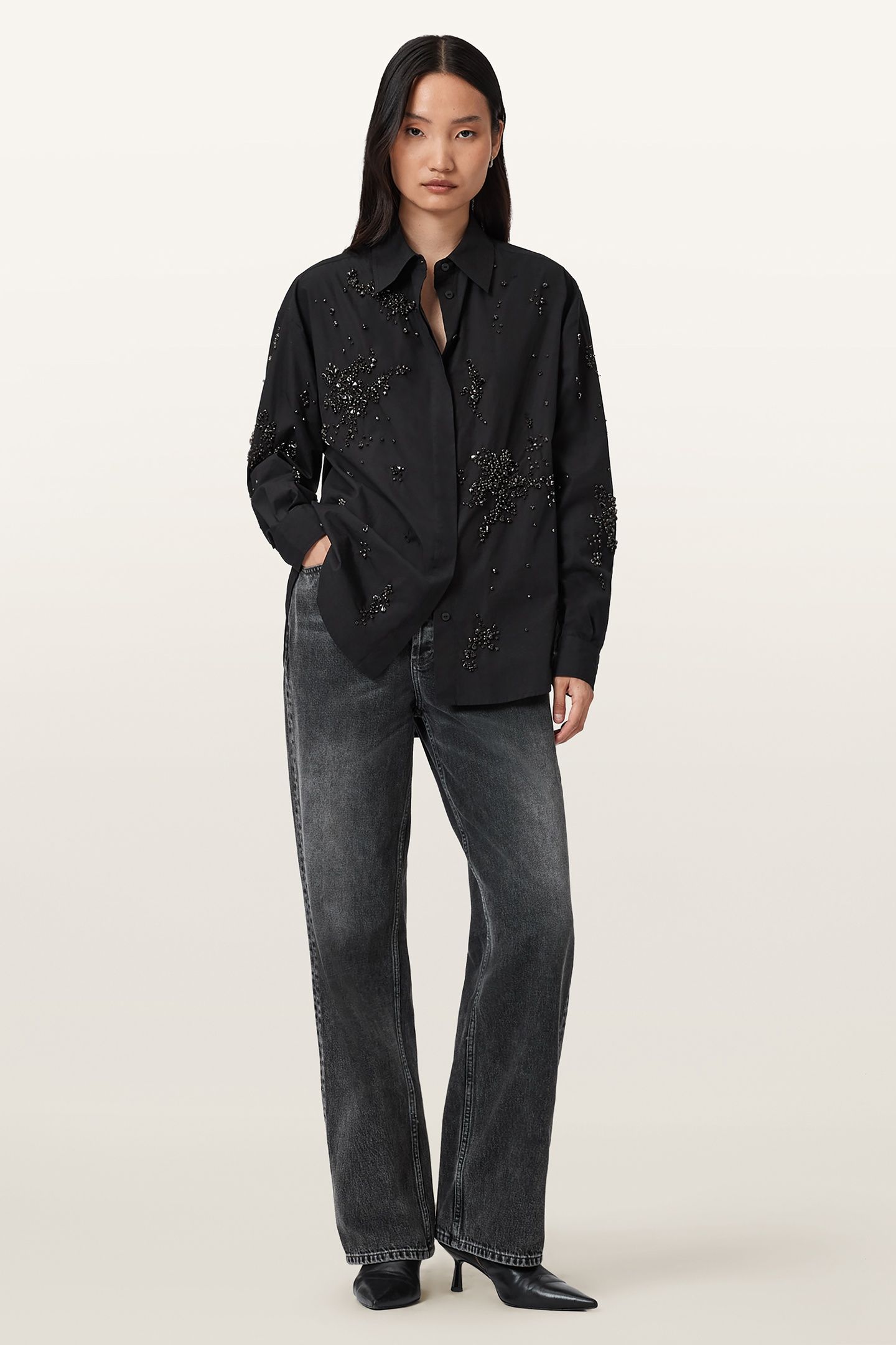 GEMI EMB SHIRT BLACK 4