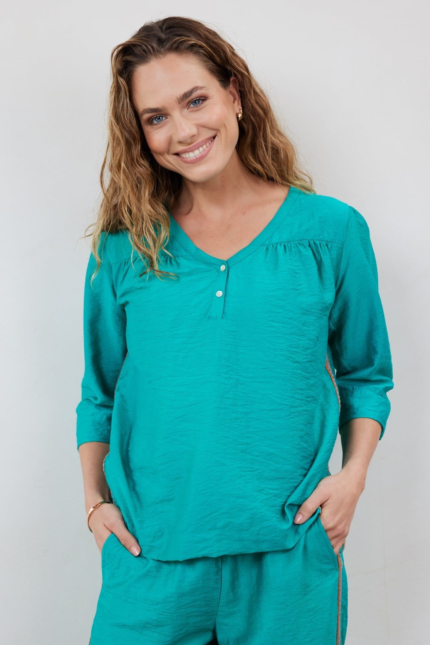 BLOUSE PEARL IN SEA GREEN 2