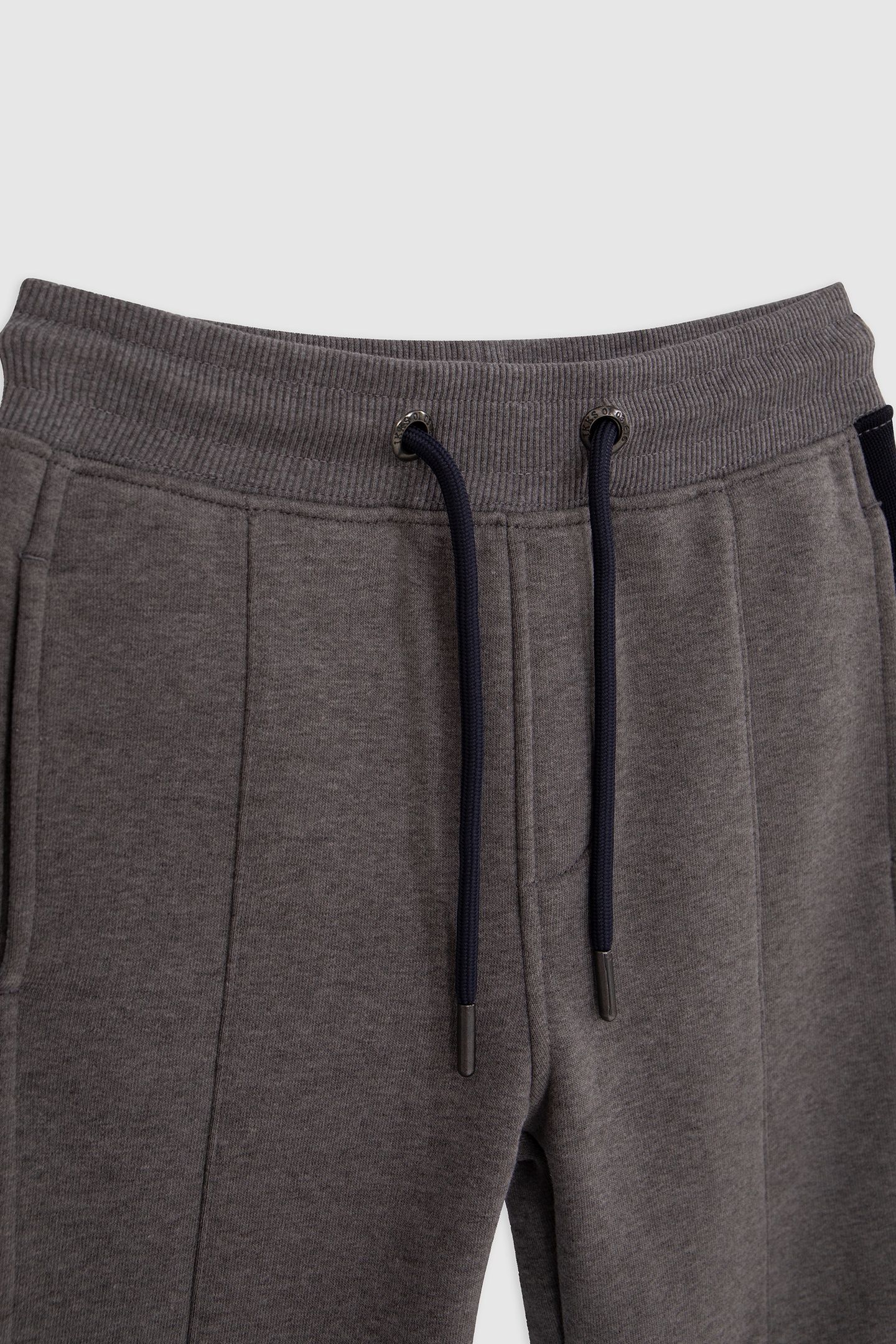 GREY JOGGING SUIT WITH LETTERING ON BOY'S SIDE 3