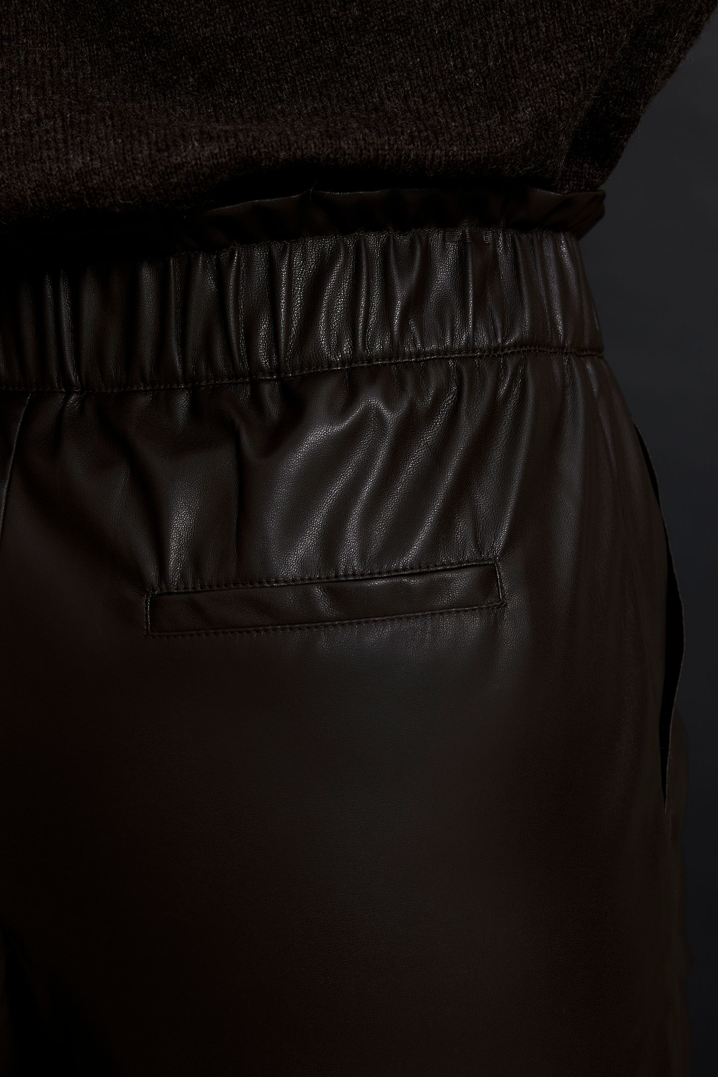 ALOIS SHORTS BLACK 5
