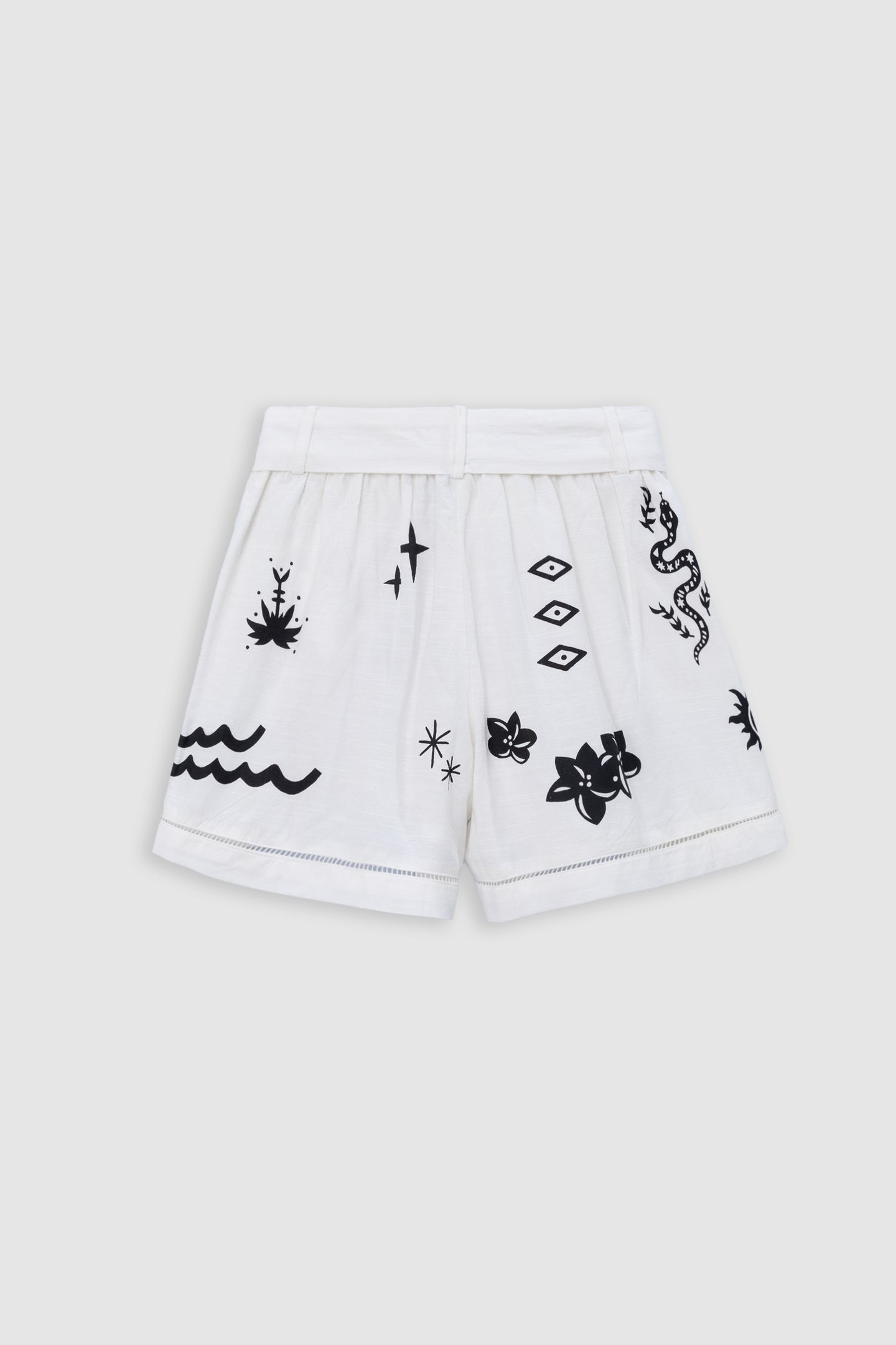WHITE MAXI PATTERNED SHORTS 2