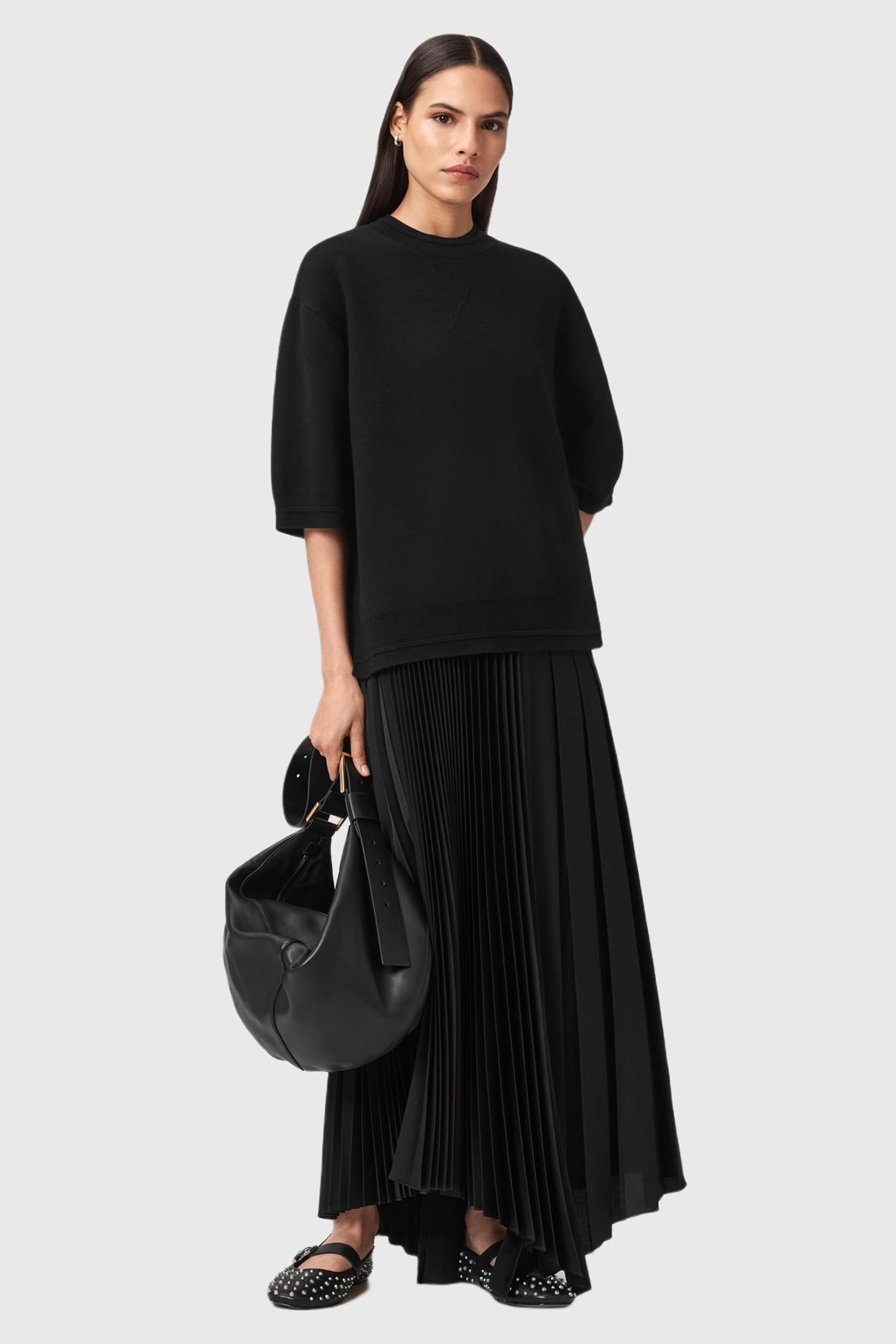 NIKA TEE BLACK 3