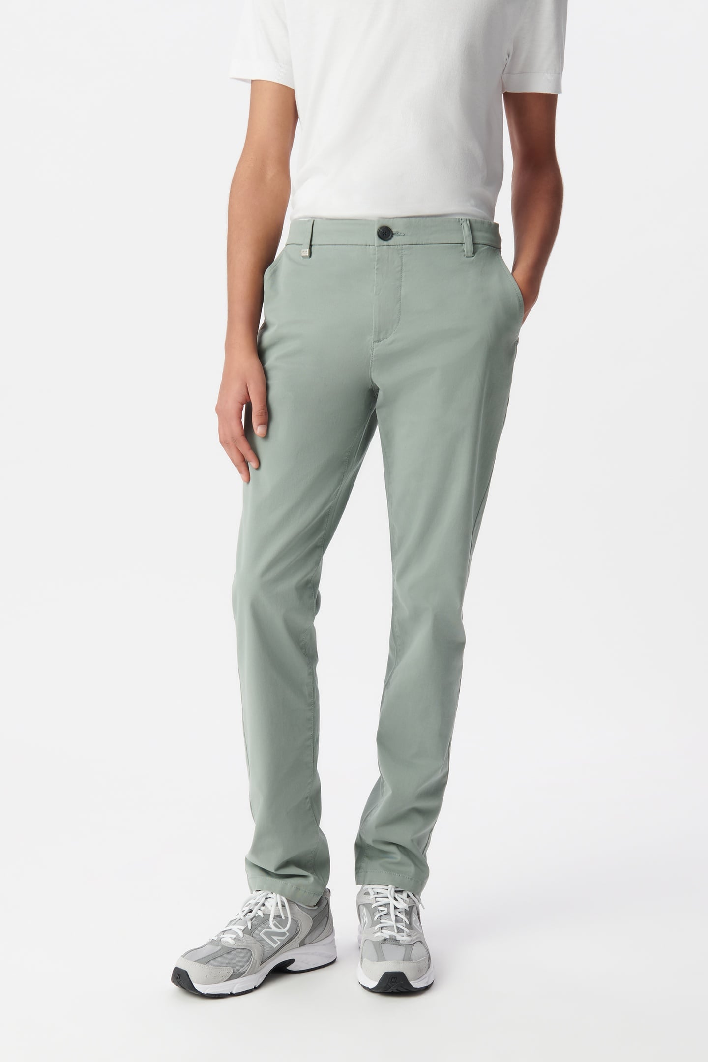 SAKURA SLIM CHINOS 3