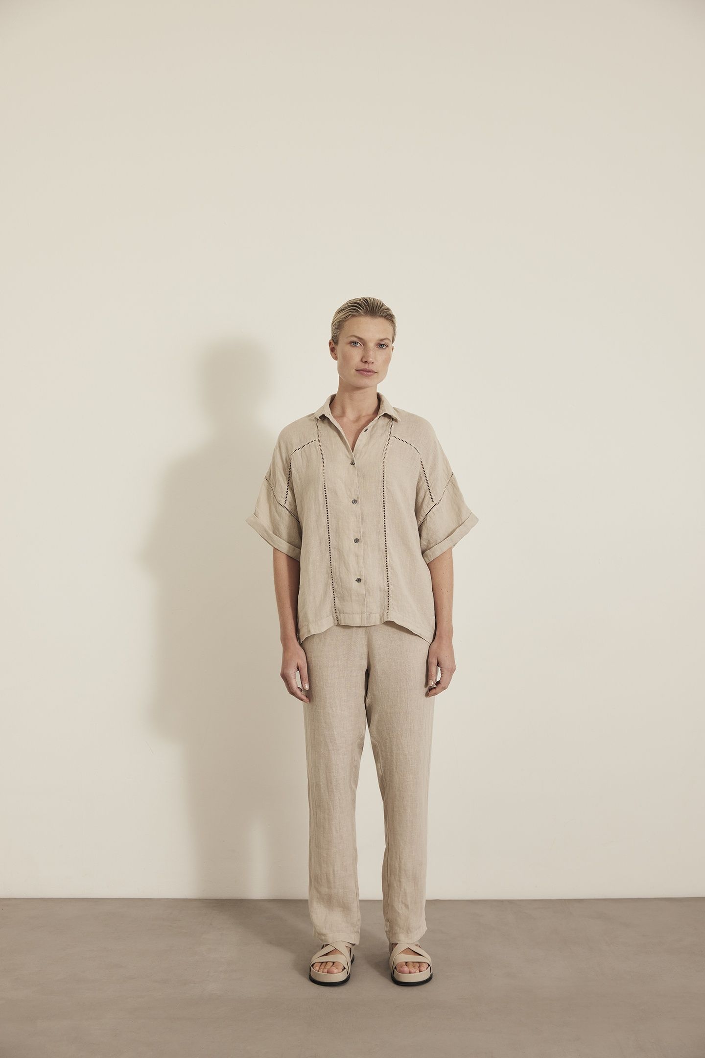 KATE BLOUSE SAND 2