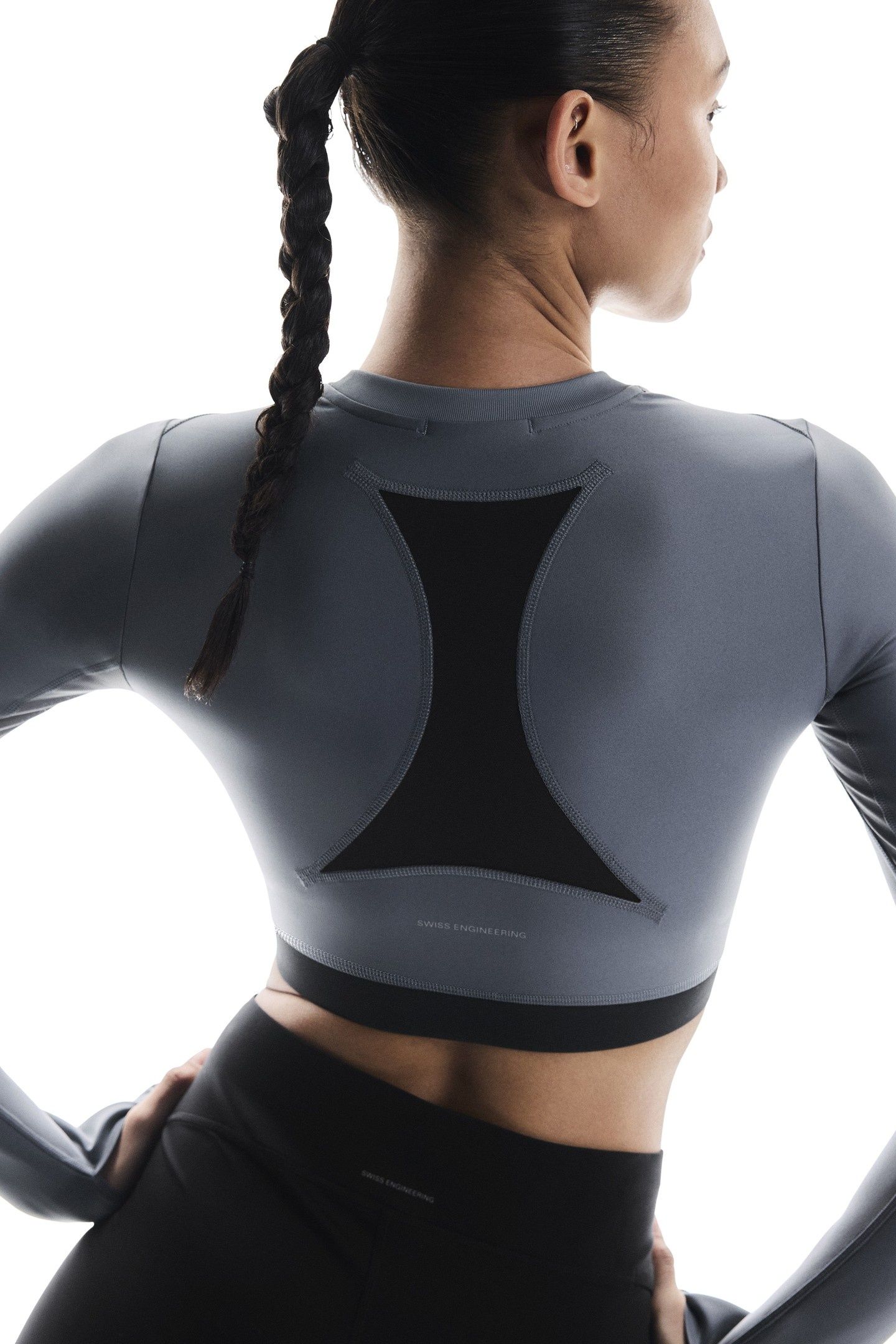 TRAIN LONG SLEEVE CROP 1 W ROCK 4