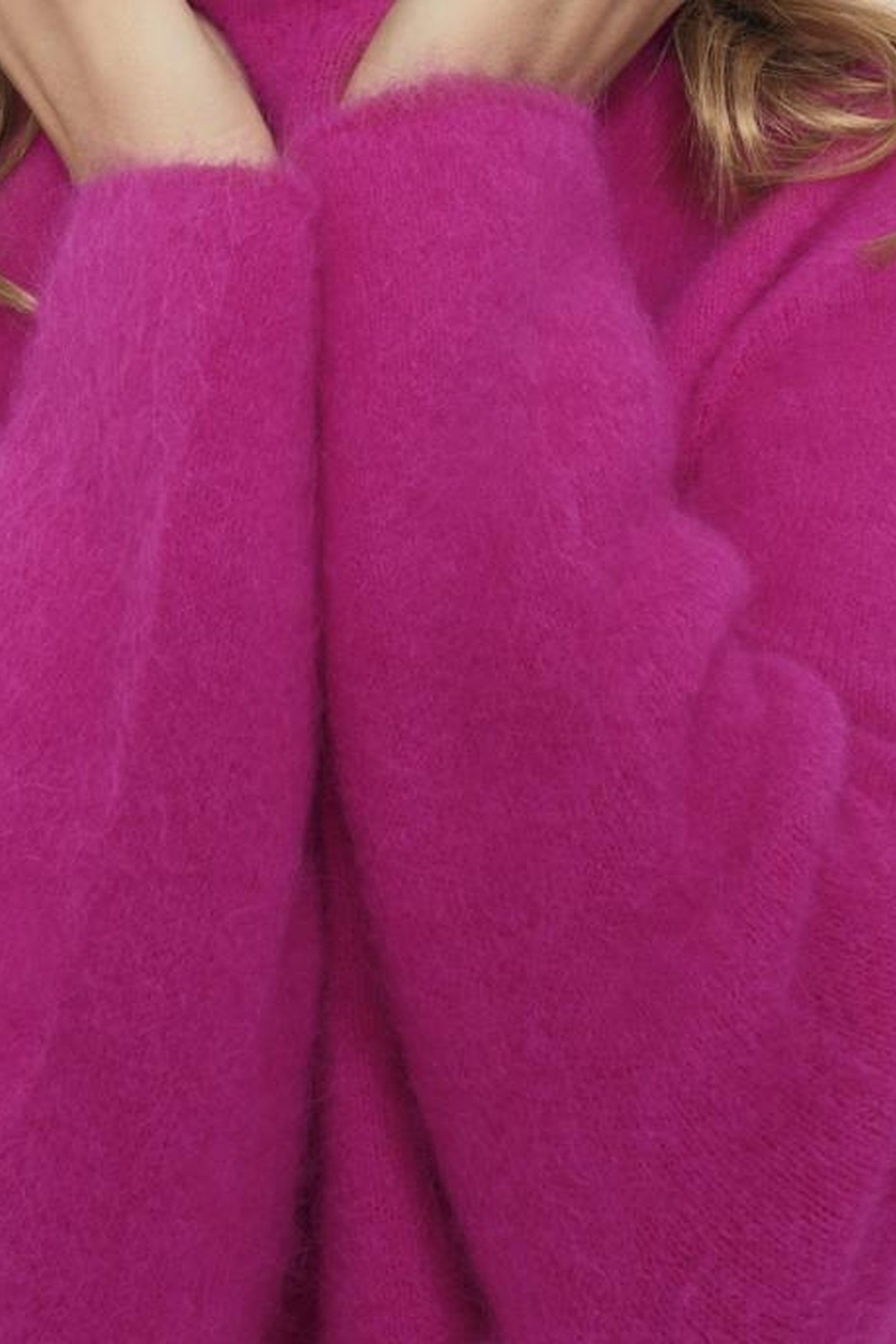 THELMA - FUCHSIA FLUFFY KNIT SWEATER 2