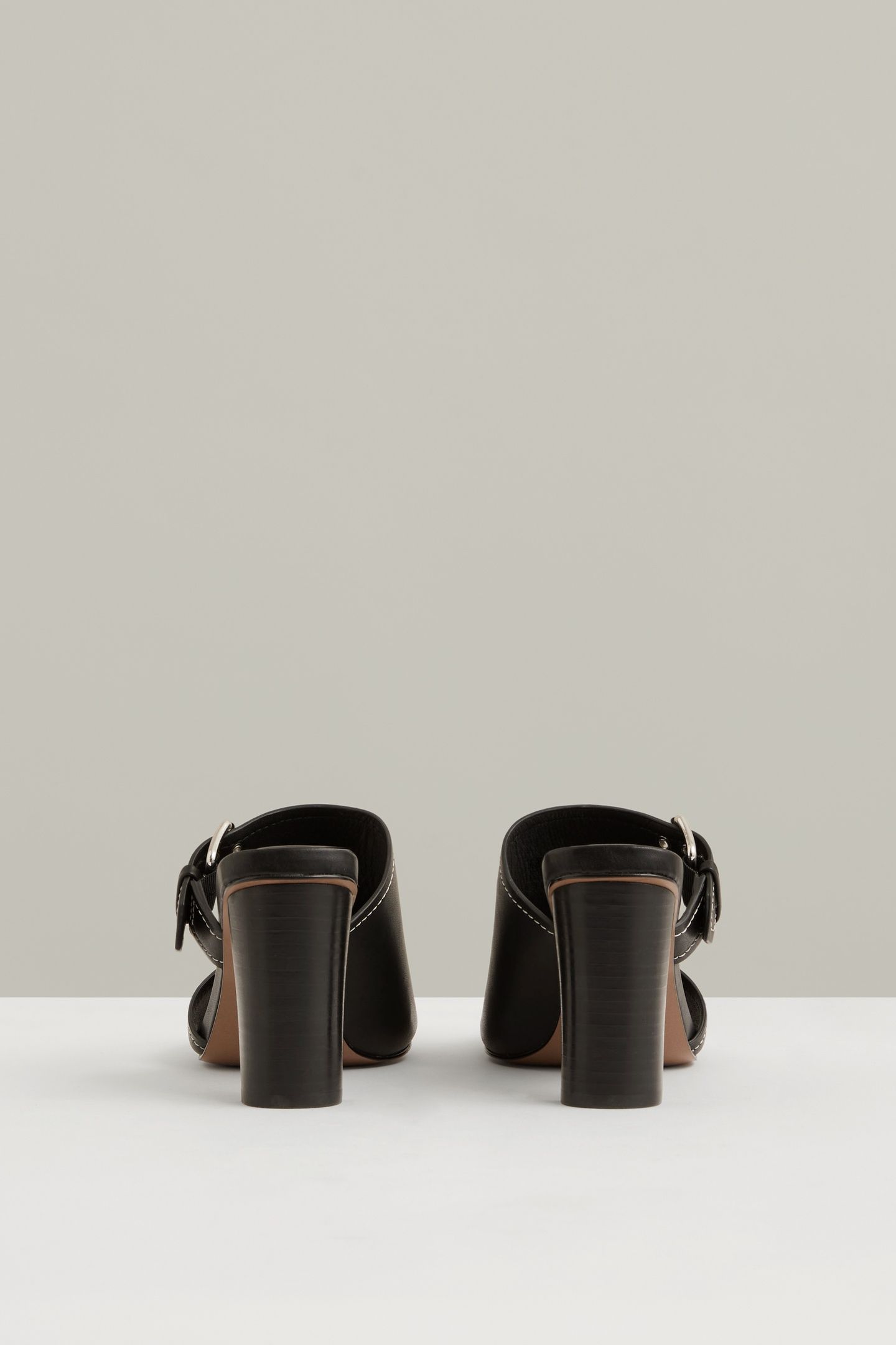 BUCKLE HEEL BLACK 3