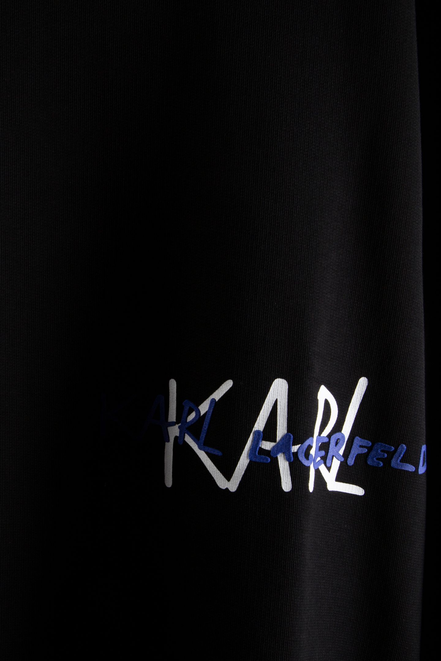 BLACK SWEAT CREWNECK 5