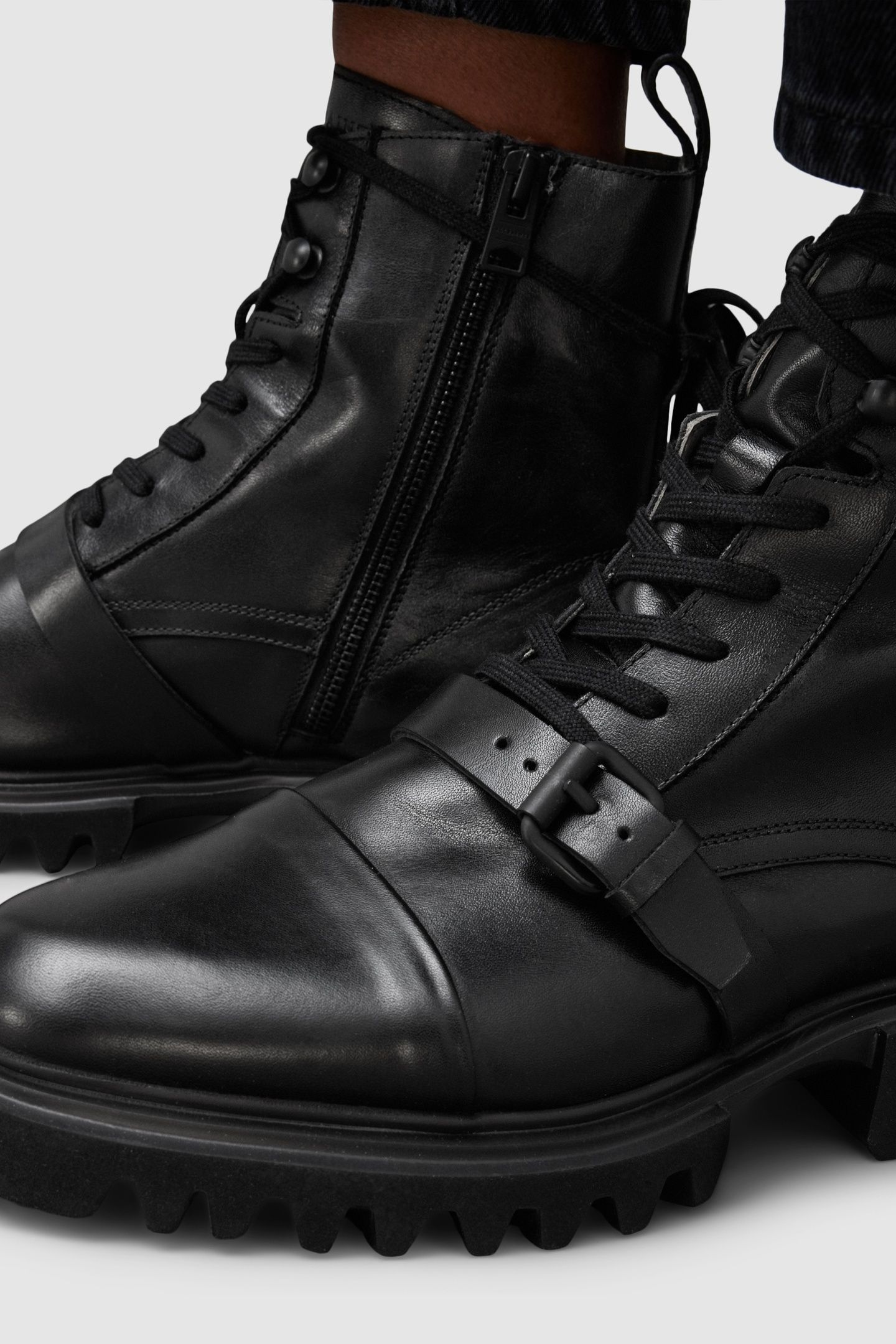 TORI BOOT BLACK 5