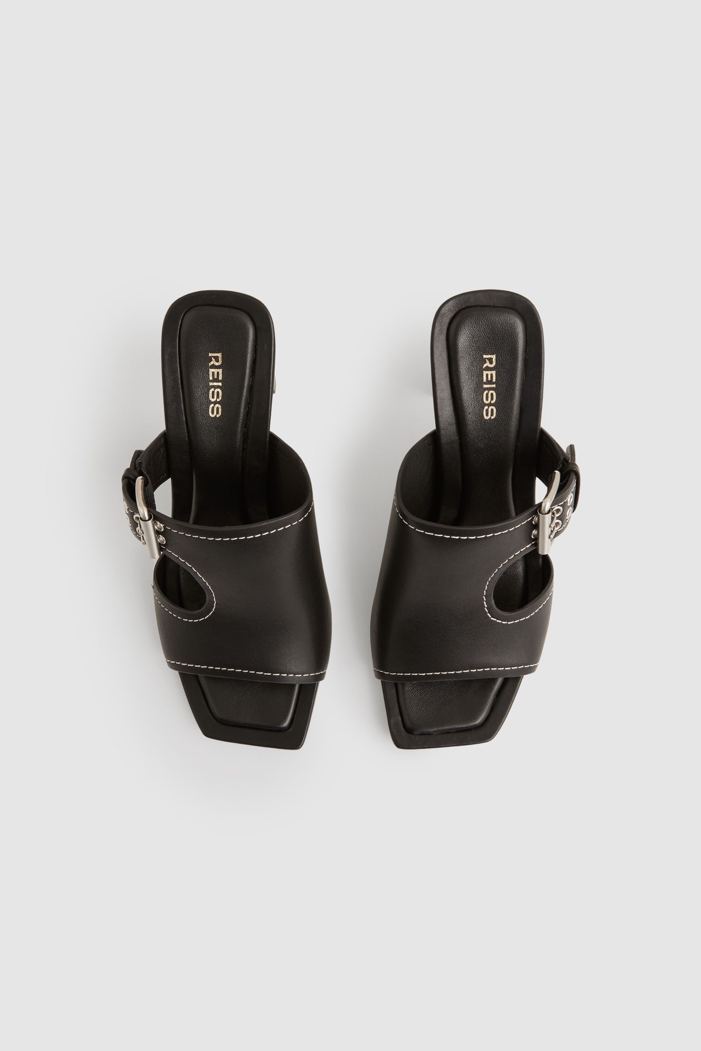 BUCKLE HEEL BLACK 2