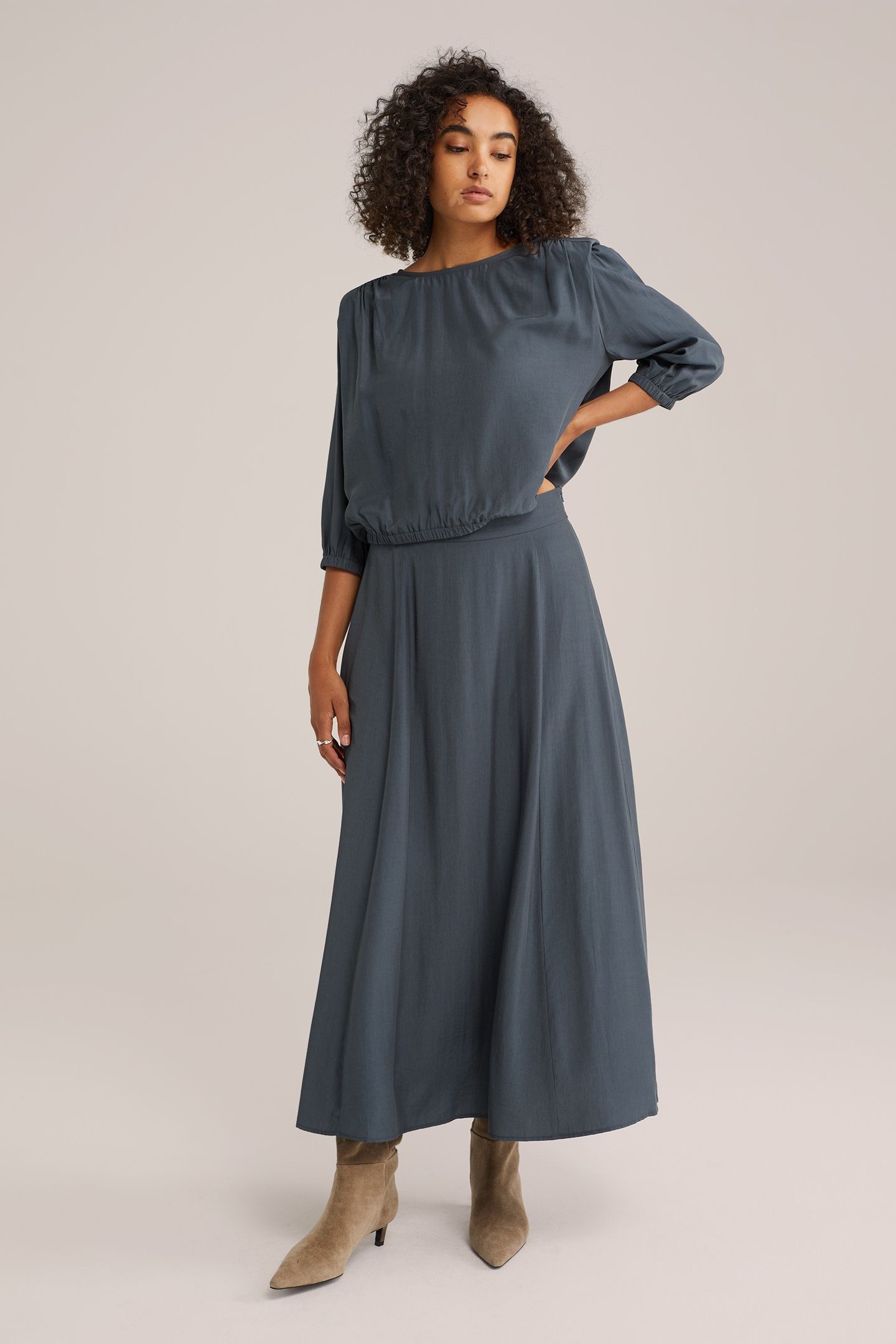 SKIRT MEDIUM LENGTH DARK GREY 3