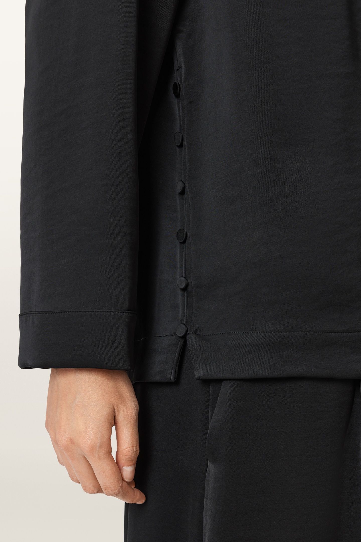 LEANNE TOP BLACK 6