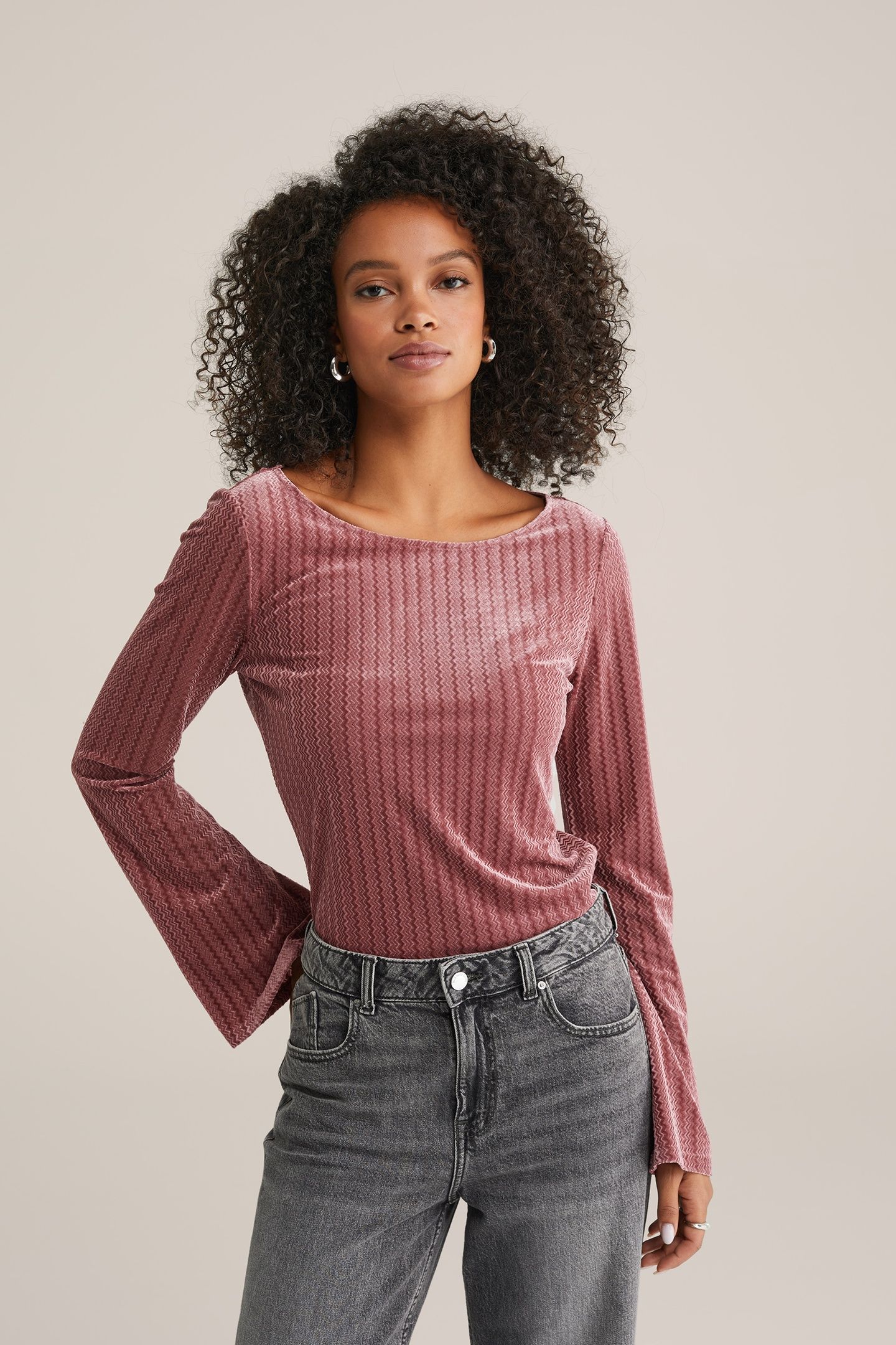 T-SHIRT LIGHT PINK 1