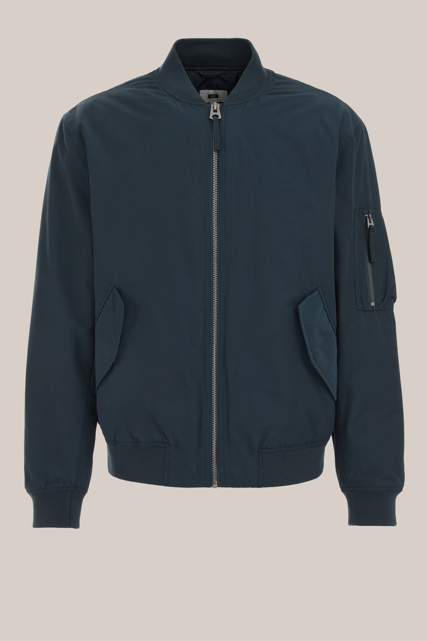 BOMBER PETROL 4