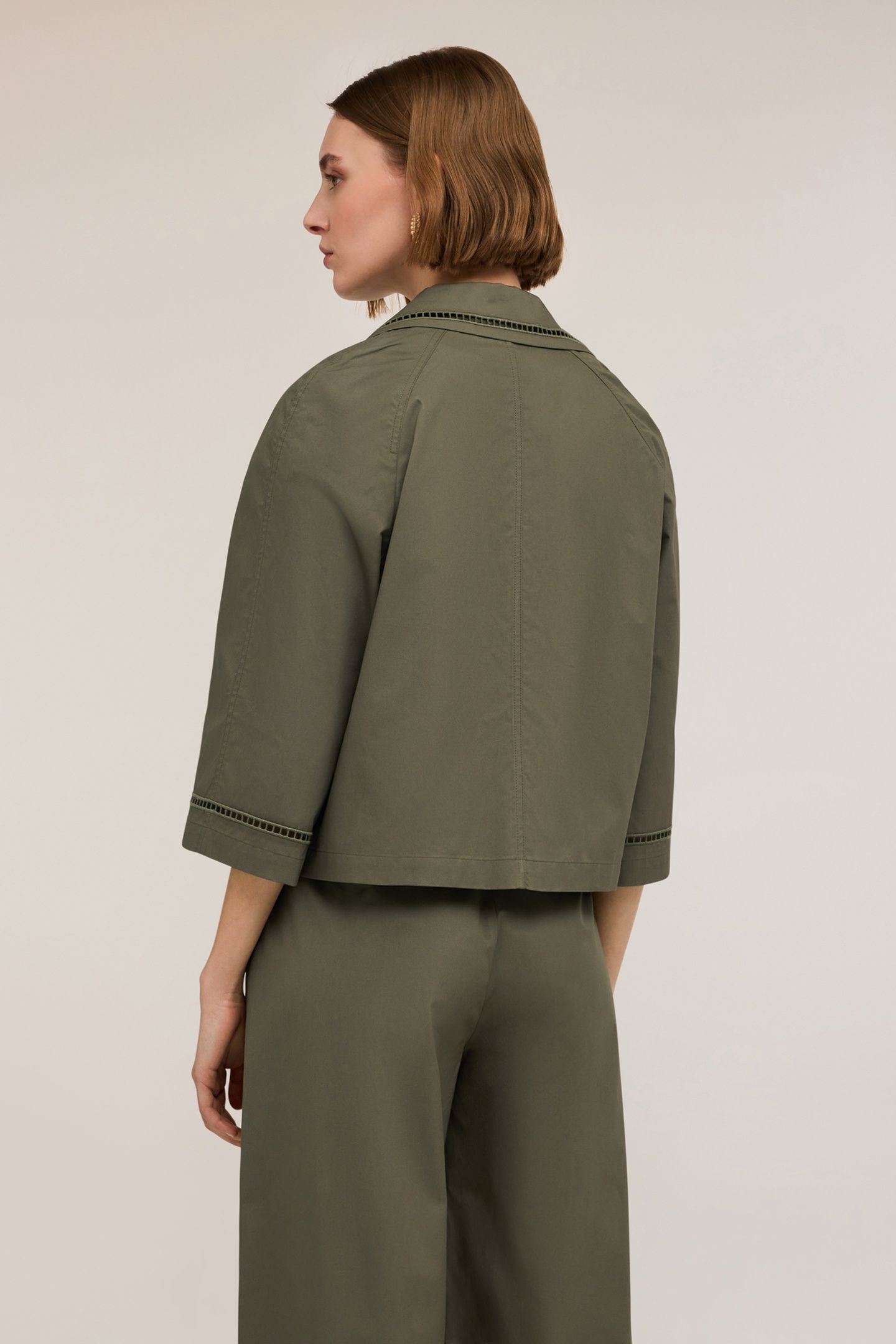 SHORT TRENCH COAT WITH OPENWORK DETAIL MILITARY GREEN 2