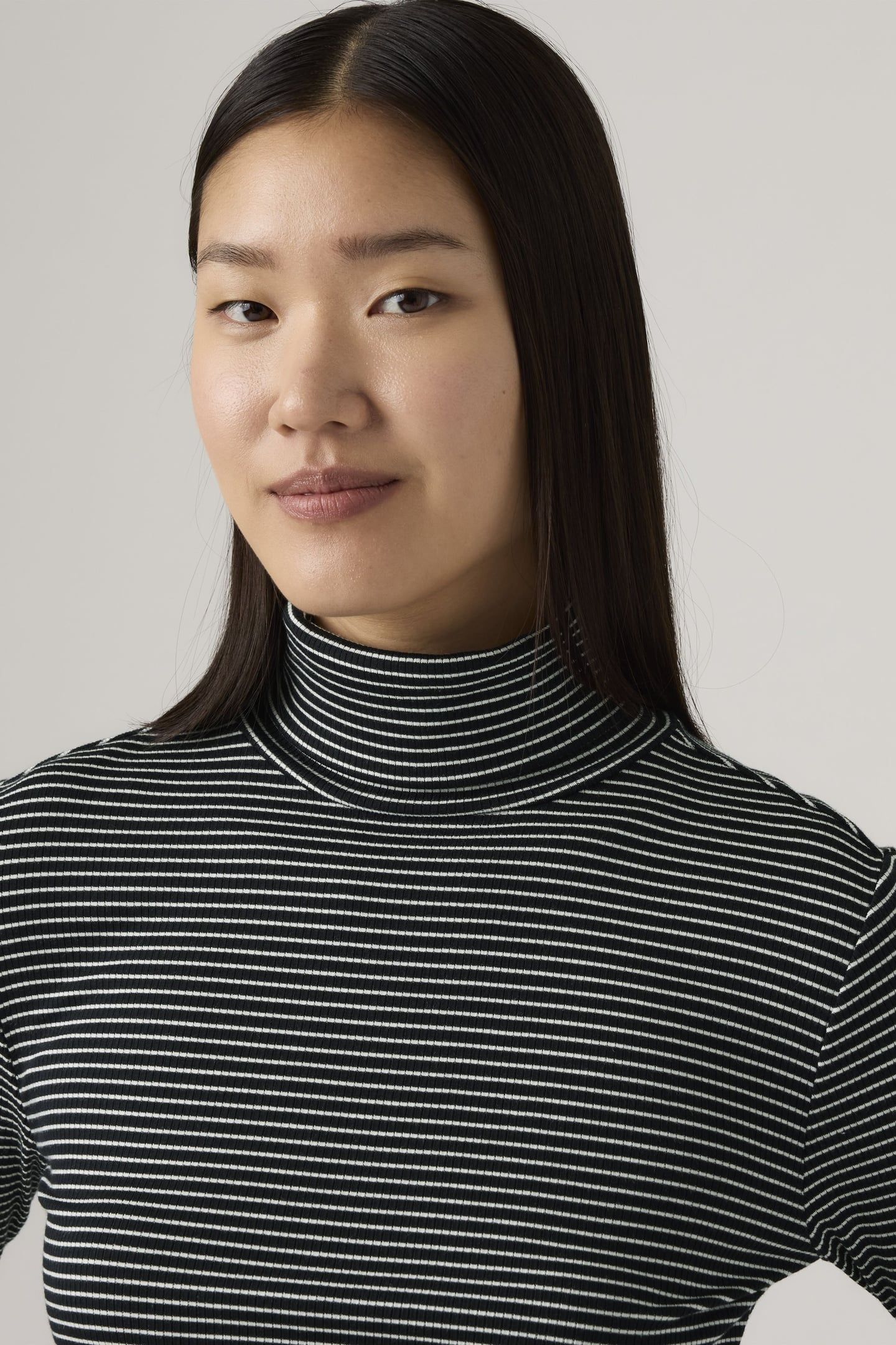 DREAMY TURTLENECK TOP BLACK 6