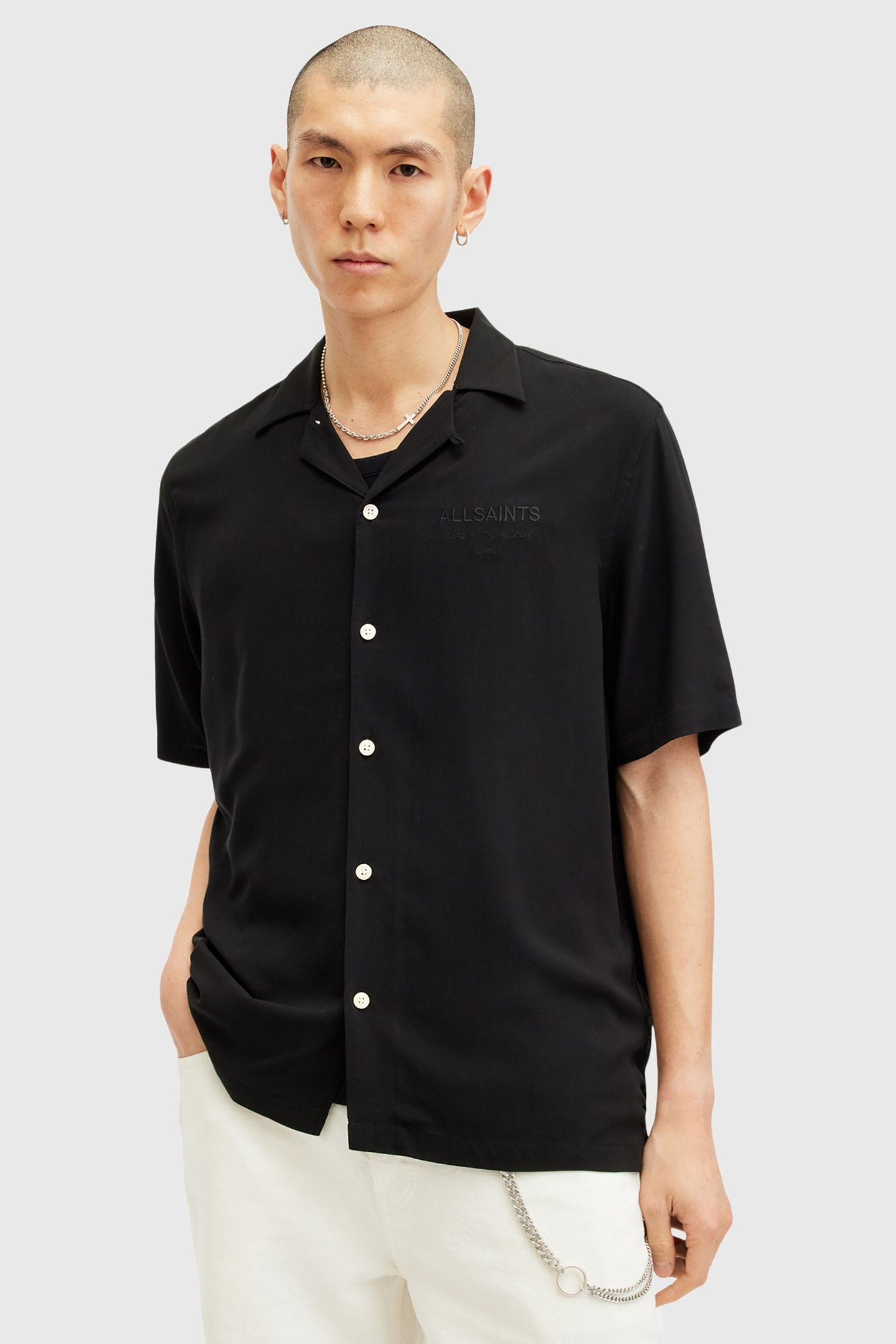 UNDER EMB SS SHIRT BLACK 2