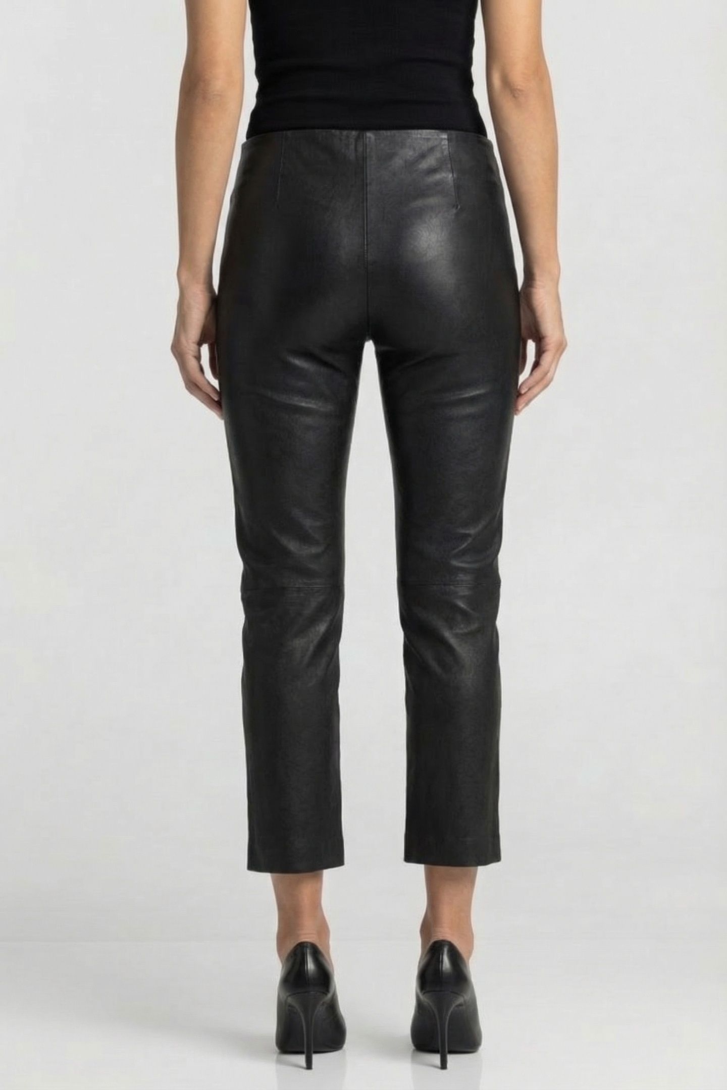 PEPPE BLACK 2