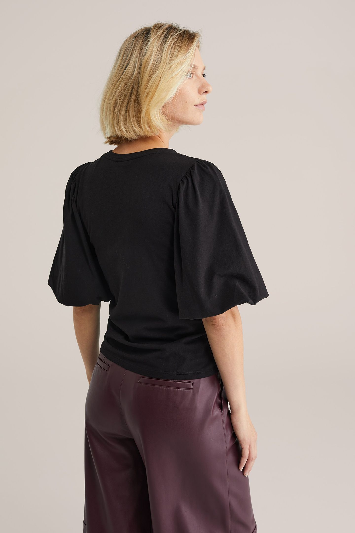 T-SHIRT BLACK 2