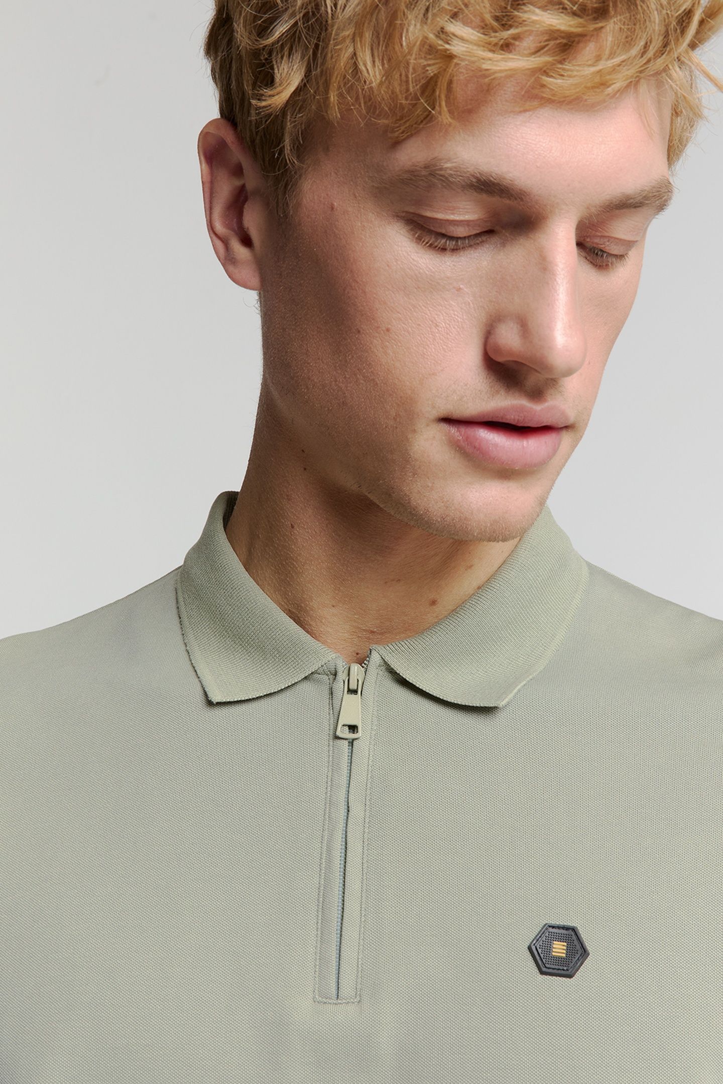 POLO ZIP PIQUE GARMENT DYED SMOKE 4
