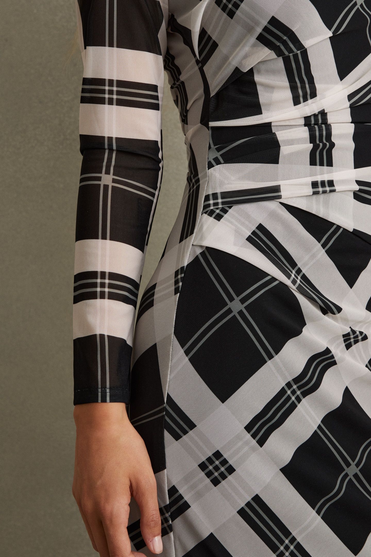 CHECK MESH JERSEY DRESS BLACK/IVORY 4
