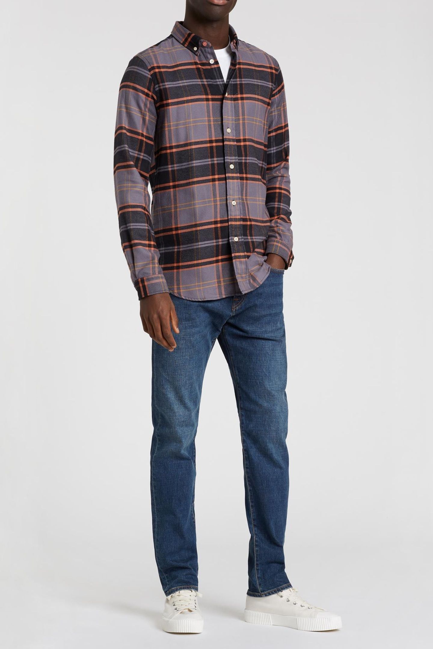 TAPERED FIT JEAN OVER DYED 3